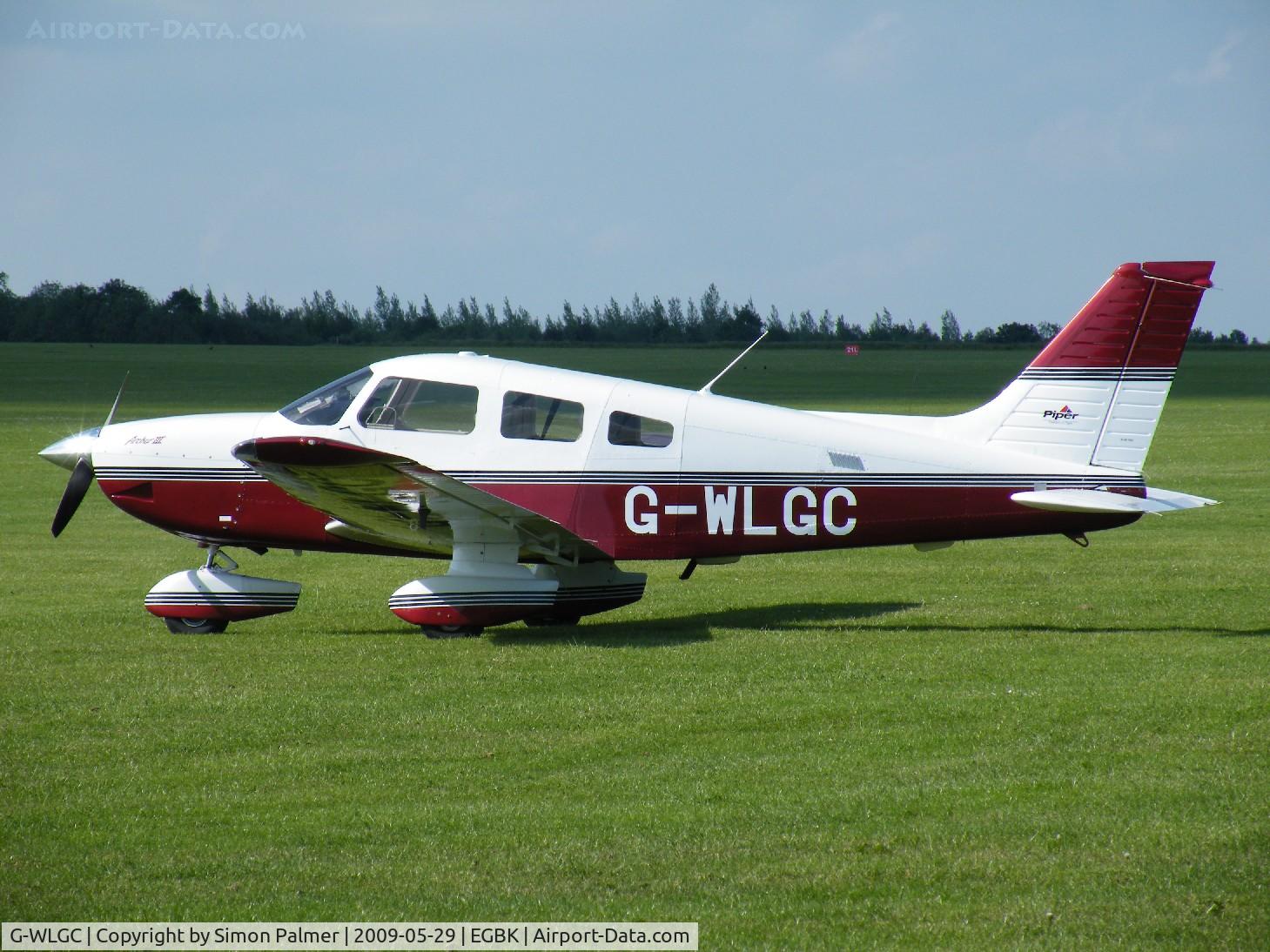 G-WLGC, 2001 Piper PA-28-181 Cherokee Archer III C/N 2843484, Archer III visiting Sywell