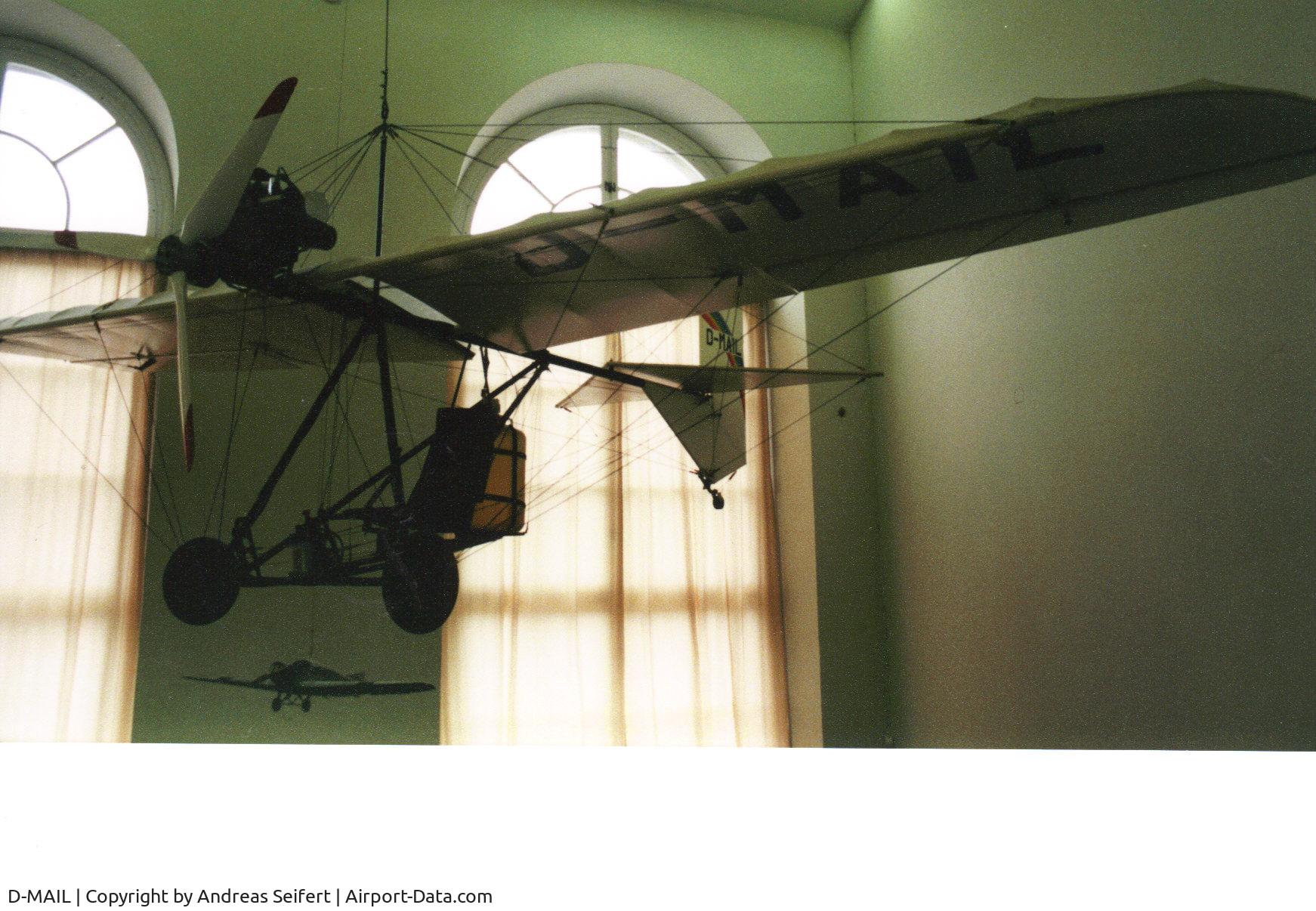 D-MAIL, Platzer Motte B3 C/N Not found D-MAIL, Verkehrsmuseum Dresden 2002