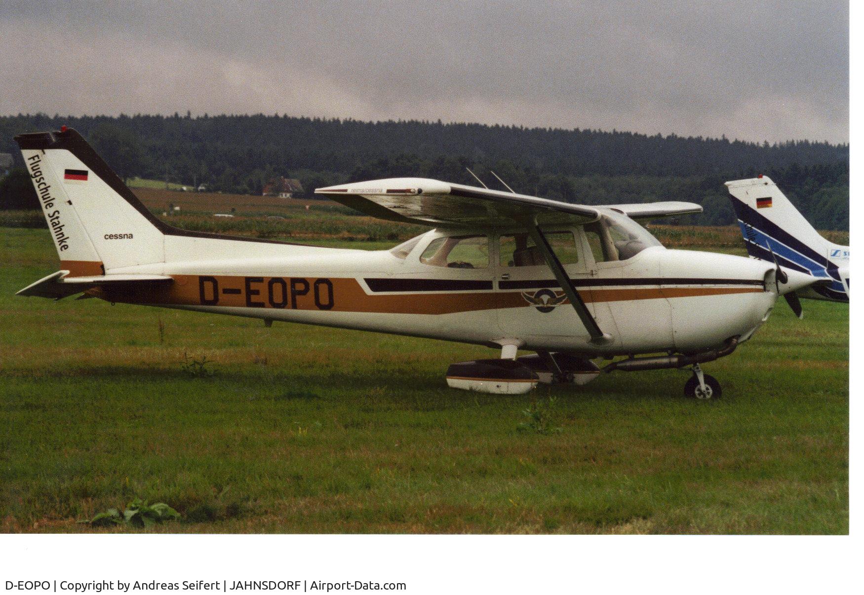 D-EOPO, Reims F172N Skyhawk C/N 1609, Jahnsdorf 2001