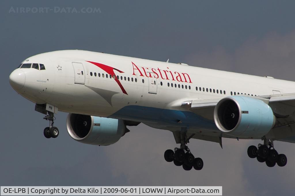 OE-LPB, 1998 Boeing 777-2Z9/ER C/N 28699, AUSTRIAN AIRLINES