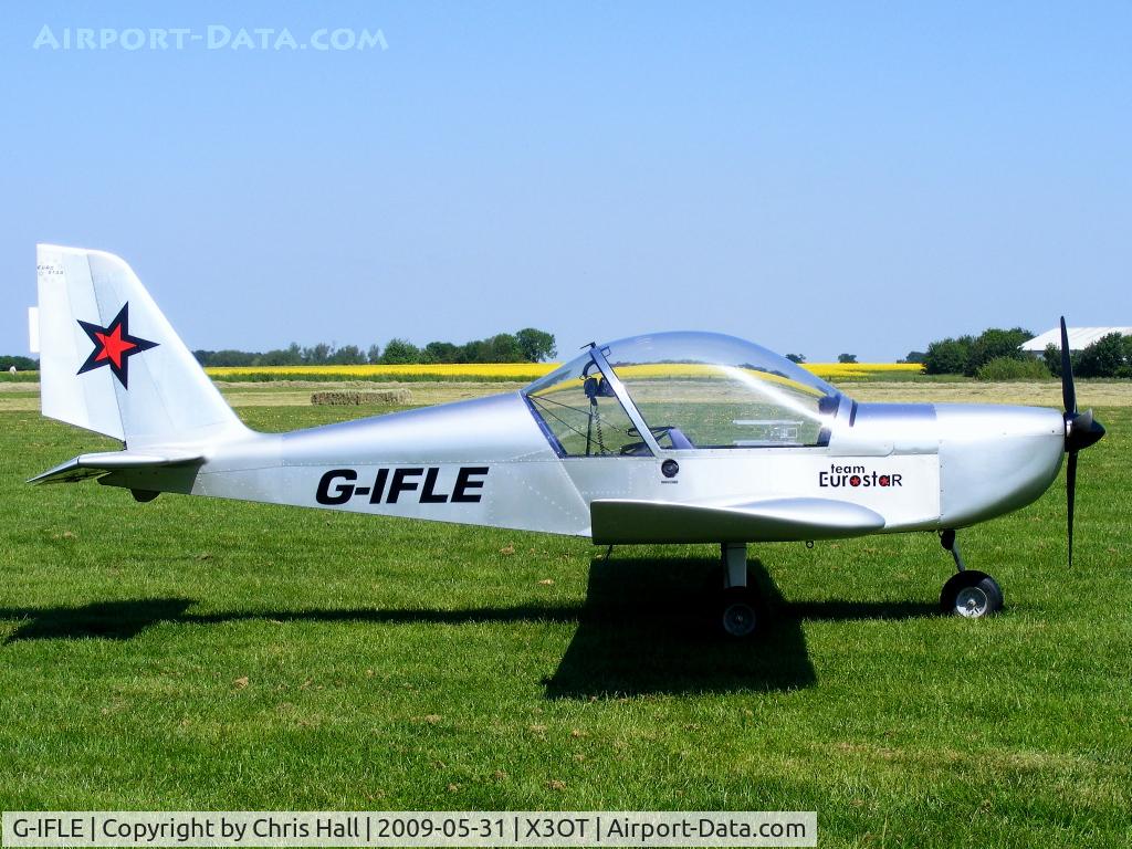 G-IFLE, 2004 Cosmik EV-97 TeamEurostar UK C/N 2113, Otherton Microlight Airfield