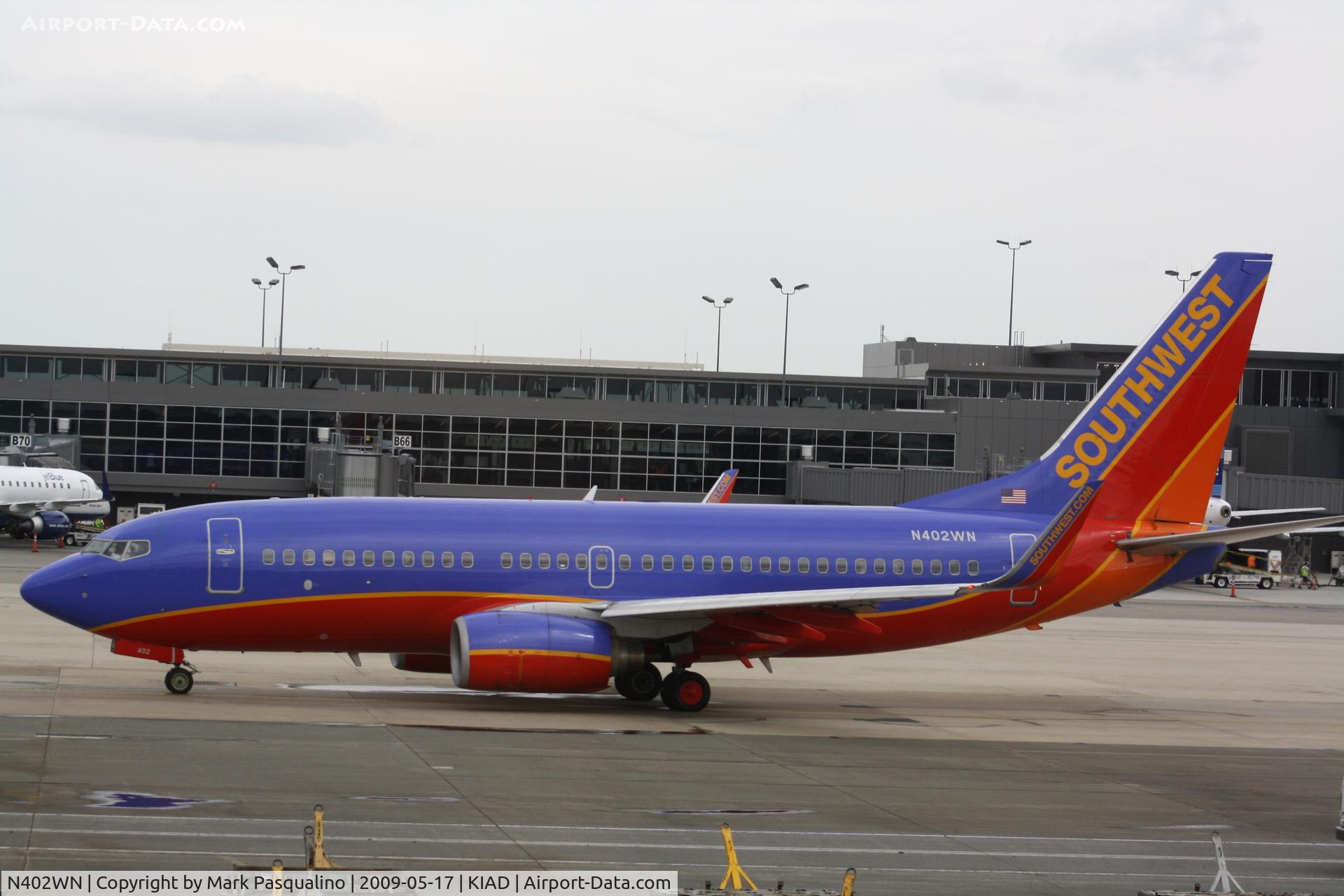 N402WN, 2001 Boeing 737-7H4 C/N 29814, Boeing 737-700
