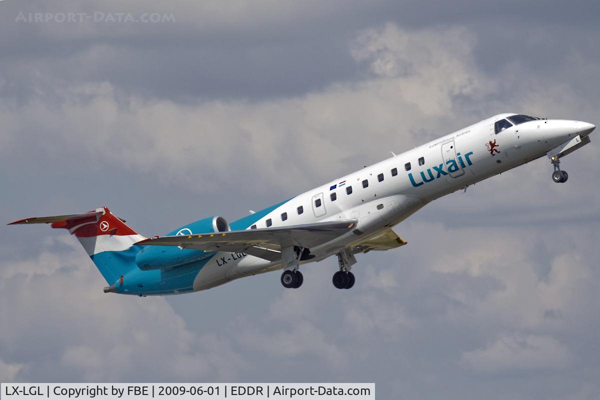 LX-LGL, 2005 Embraer ERJ-135LR (EMB-135LR) C/N 14500893, climb out
