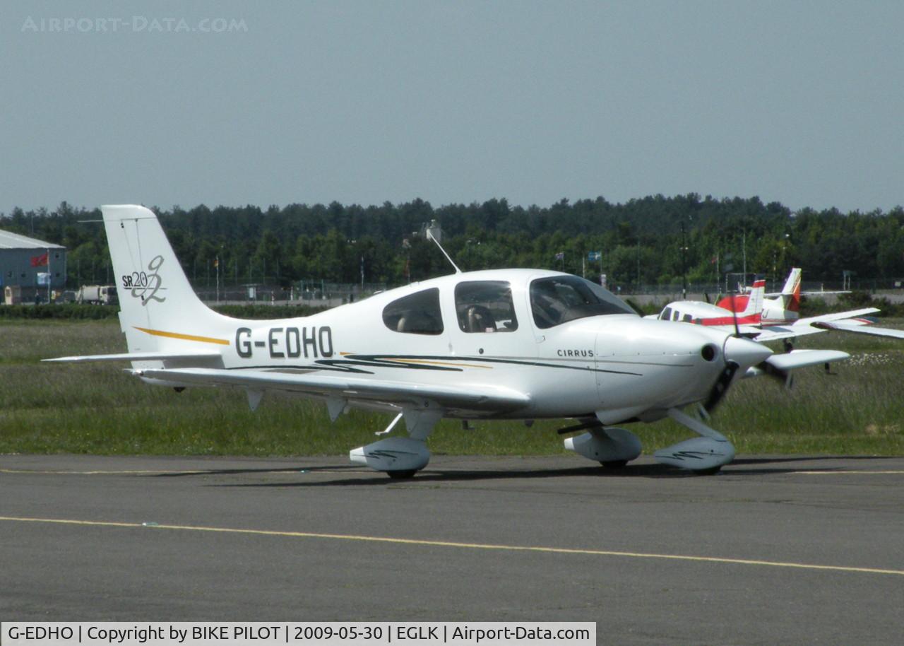 G-EDHO, 2005 Cirrus SR20 G2 C/N 1542, TAXYING TO THE VISITING A/C PARK