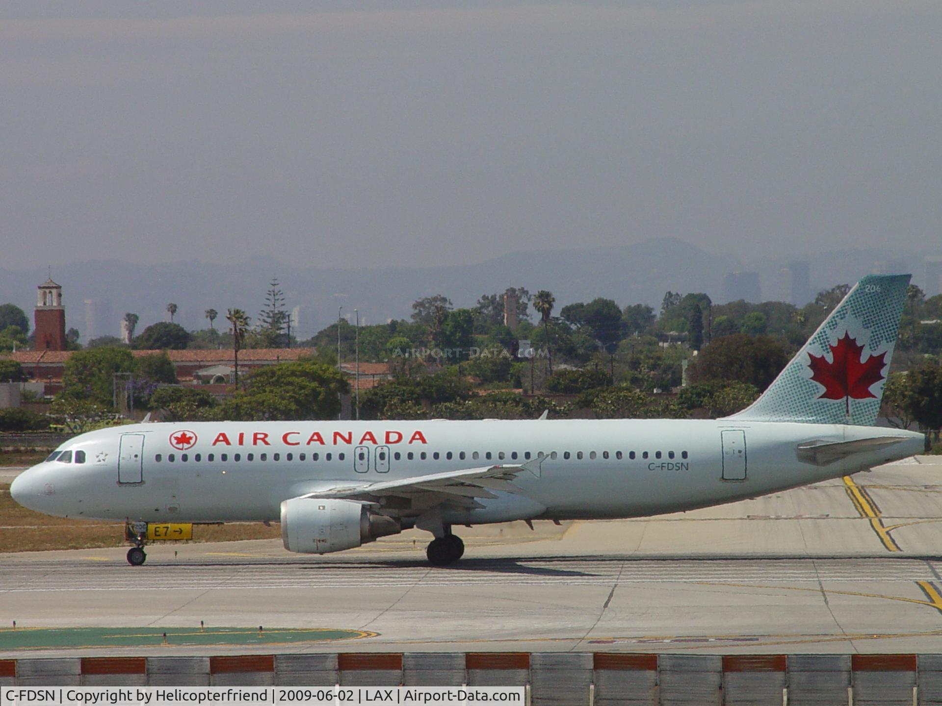 C-FDSN, 1990 Airbus A320-211 C/N 126, Waiting to roll westbound for take off