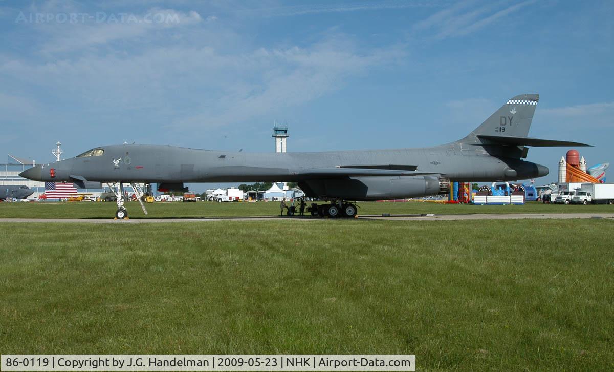 86-0119, 1986 Rockwell B-1B Lancer C/N 79, B-1B at Pax River
