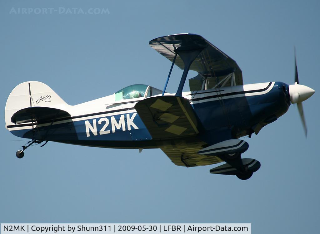 N2MK, 1991 Christen Pitts S-2B Special C/N 5205, Landing rwy 12 after his show
