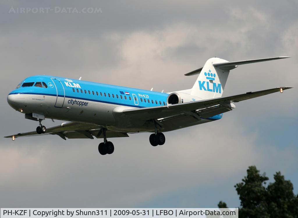 PH-KZF, 1996 Fokker 70 (F-28-0070) C/N 11577, Landing rwy 32L