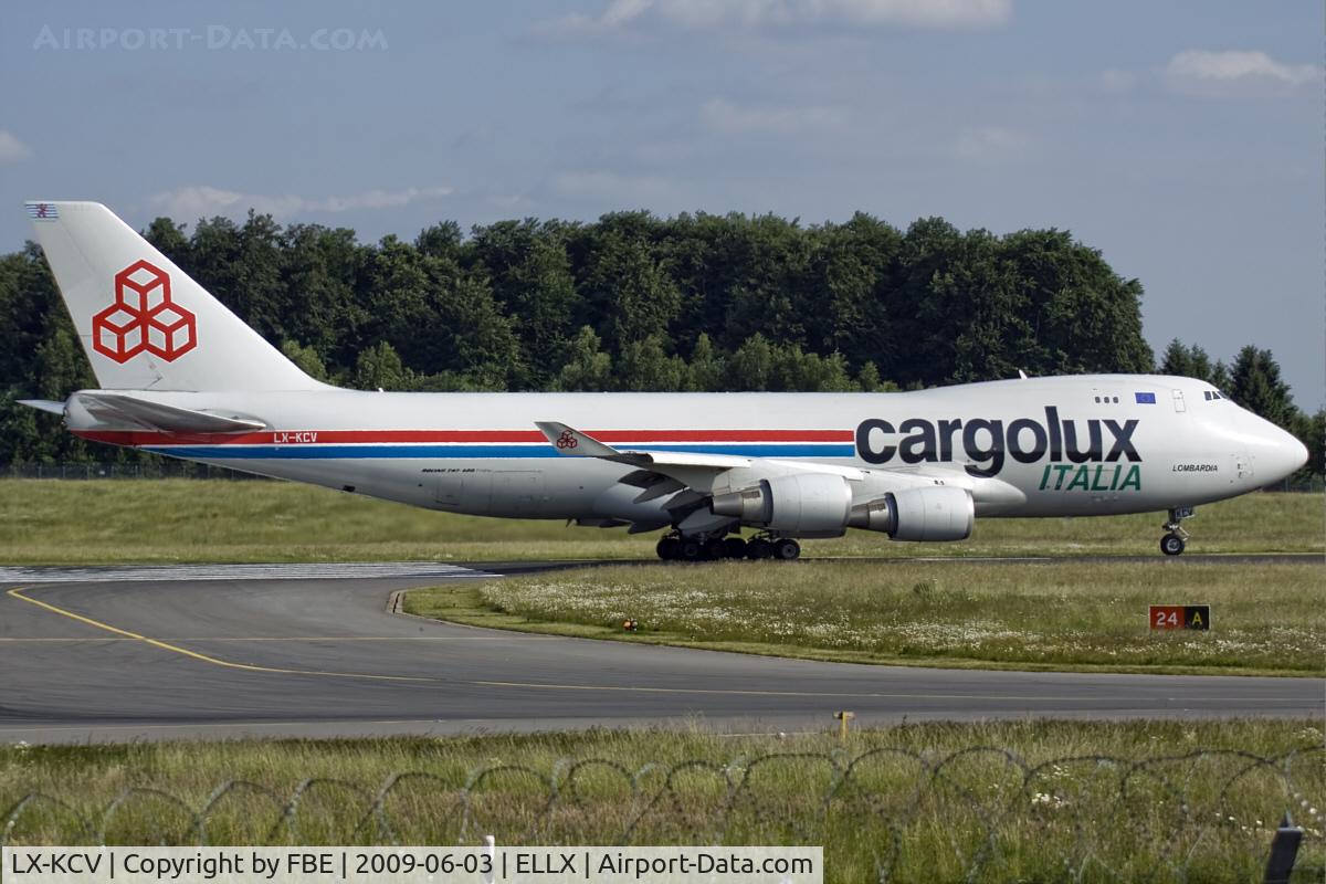 LX-KCV, 1997 Boeing 747-4R7F/SCD C/N 25868, Cargolux Italia B747-4R7F lining up RW24