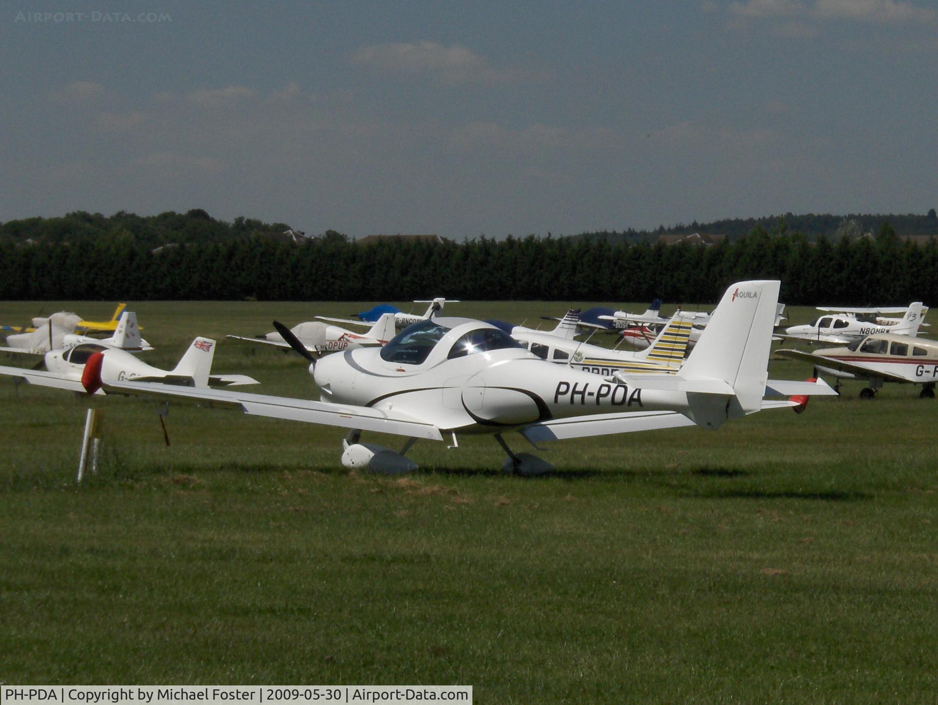 PH-PDA, 2008 Aquila A210 (AT01) C/N AT01-180, At White Waltham