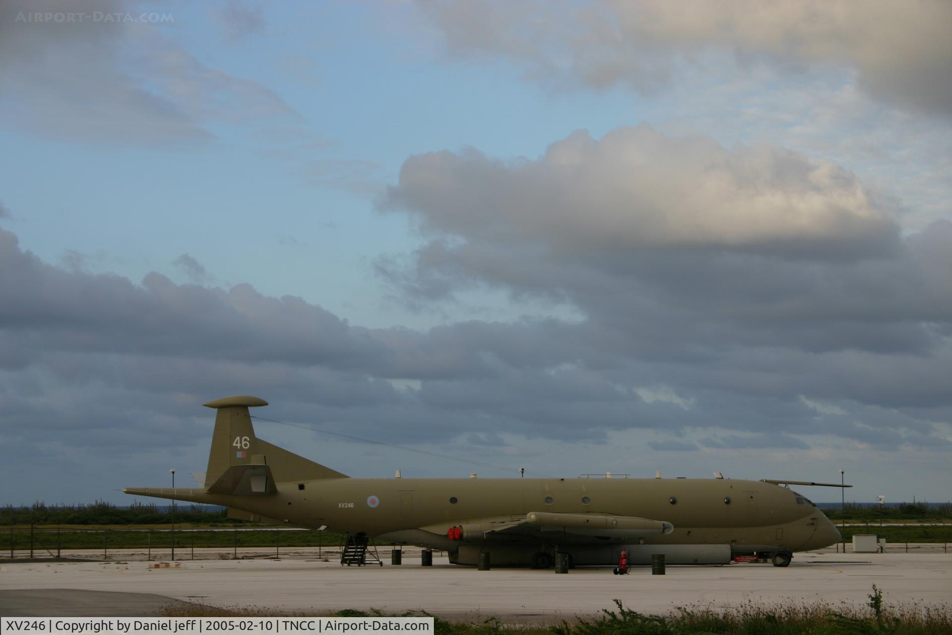 XV246, Hawker Siddeley Nimrod MR.2 C/N 8021, park at the ducht naval airbase