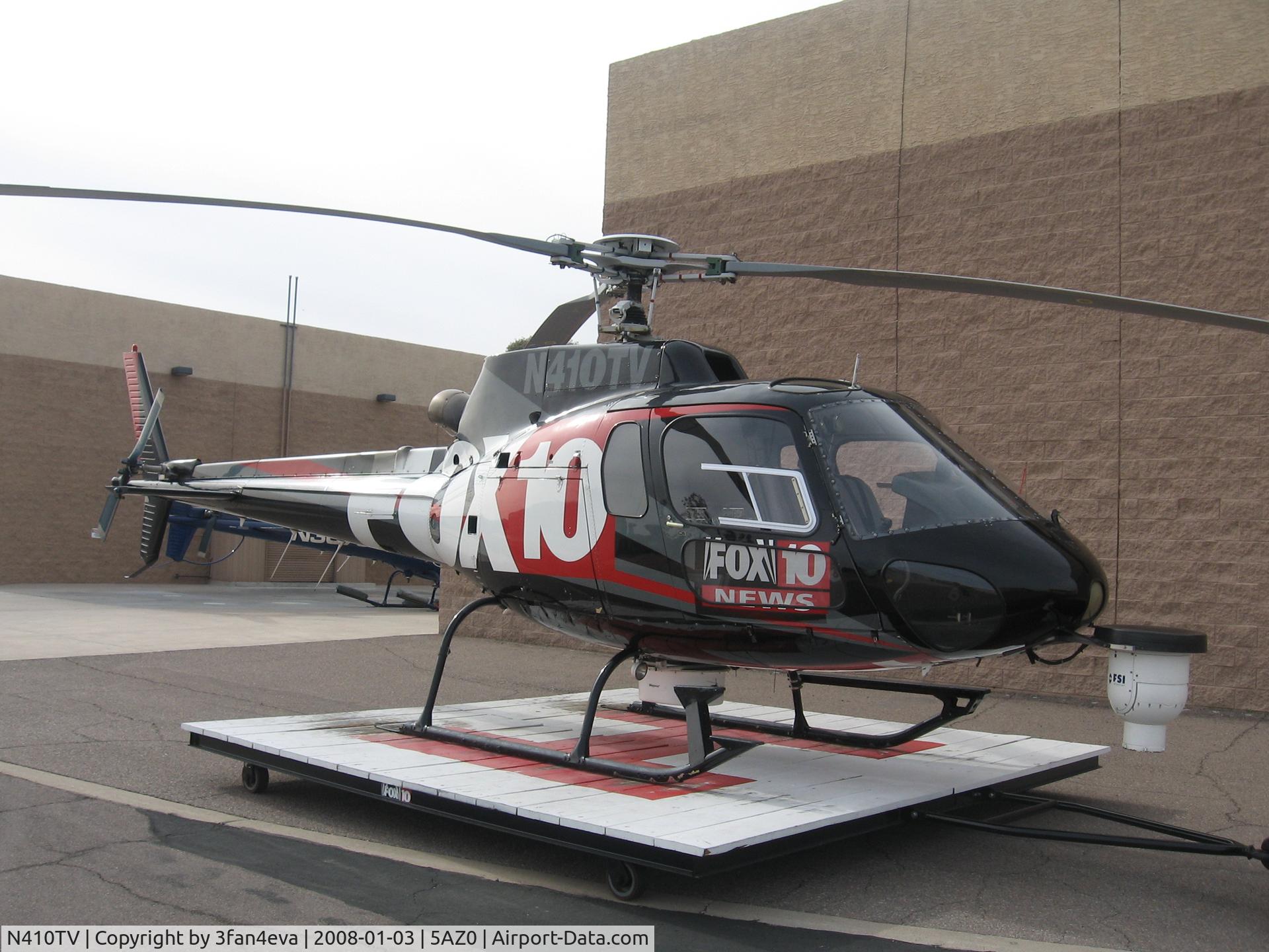 N410TV, Aerospatiale AS-350B-2 Ecureuil C/N 2408, Skyfox10 In front of Westcor Aviation (About to be sent off for new paint scheme)