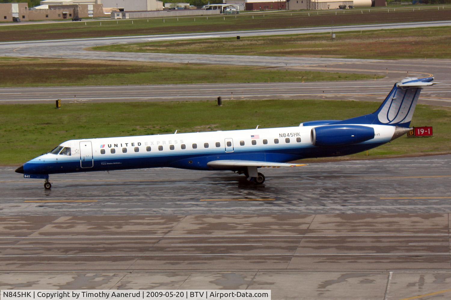 N845HK, 2004 Embraer ERJ-145LR (EMB-145LR) C/N 14500842, 2004 Embraer EMB-145LR, c/n: 14500842