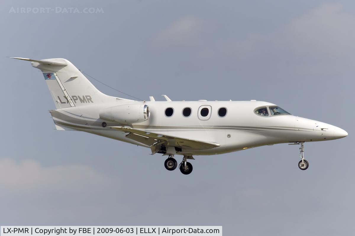 LX-PMR, 2003 Raytheon 390 Premier 1 C/N RB-64, Premiair Raytheon 390 Premier I, short final at ELLX