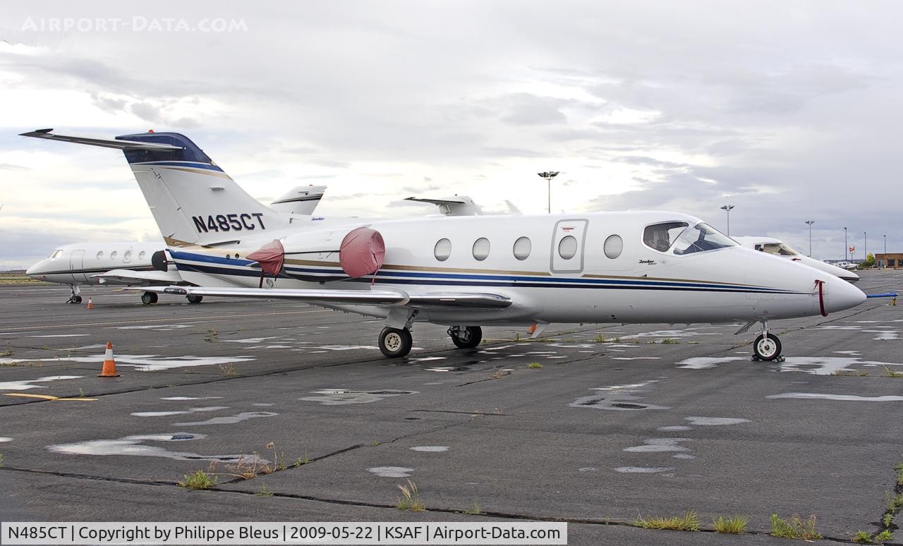 N485CT, Hawker Beechcraft 400A Beechjet C/N RK-545, Parking position after the rain has fallen a large part of the day on Santa Fé (in May !!!).