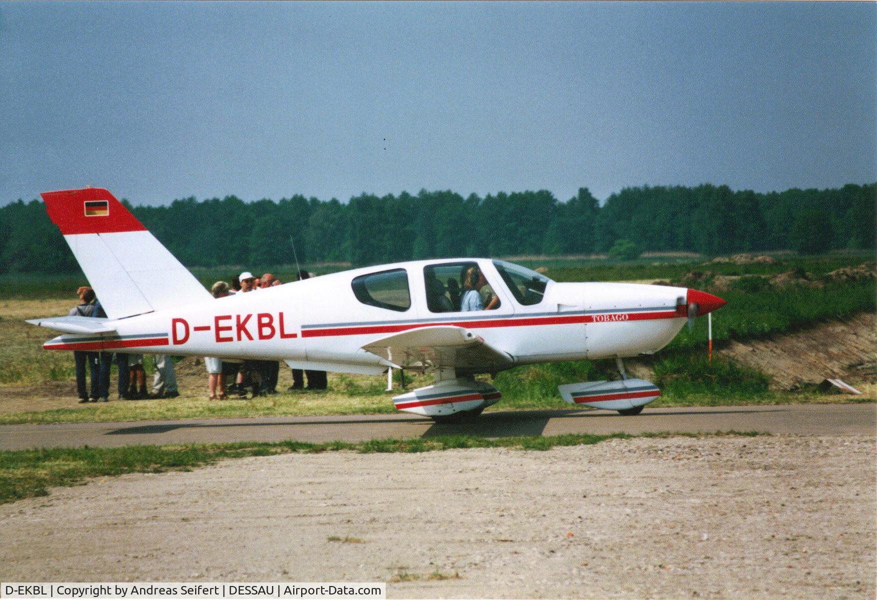 D-EKBL, Socata TB-10 Tobago C/N 732, Dessau 2001