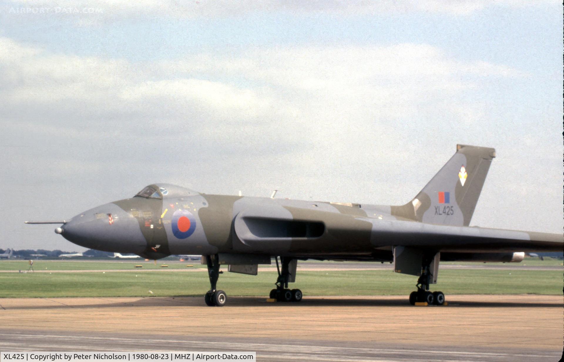 XL425, 1962 Avro Vulcan B.2 C/N Set 43, Vulcan B.2 of 617 (Dambusters) Squadron on display at the 1980 Mildenhall Air Fete.