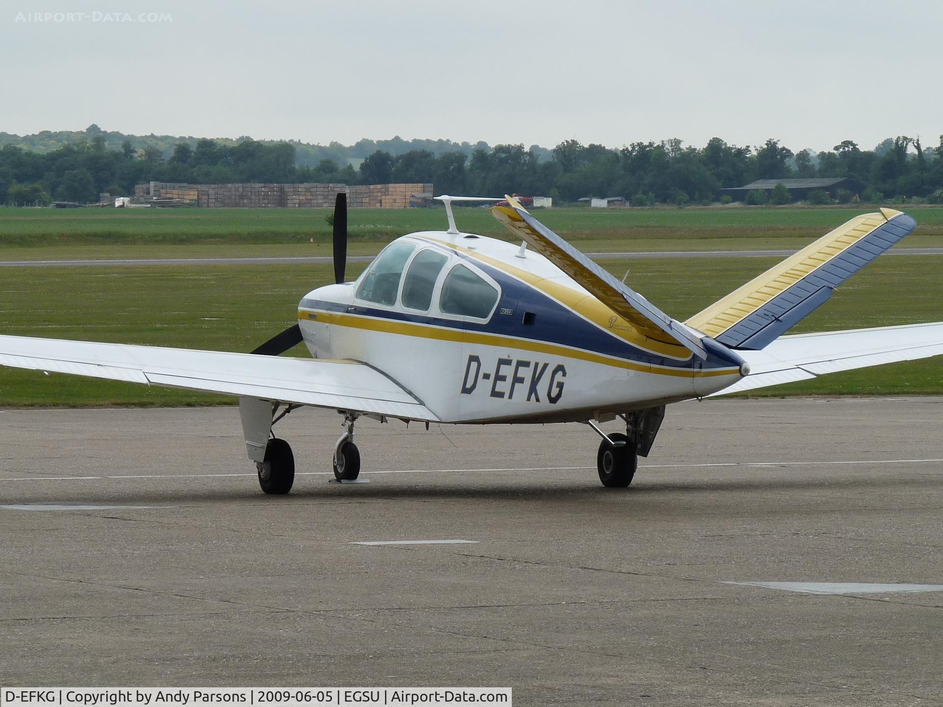 D-EFKG, Beech V35B Bonanza C/N D-9759, One of several for the European Bonanza Soc UK tour