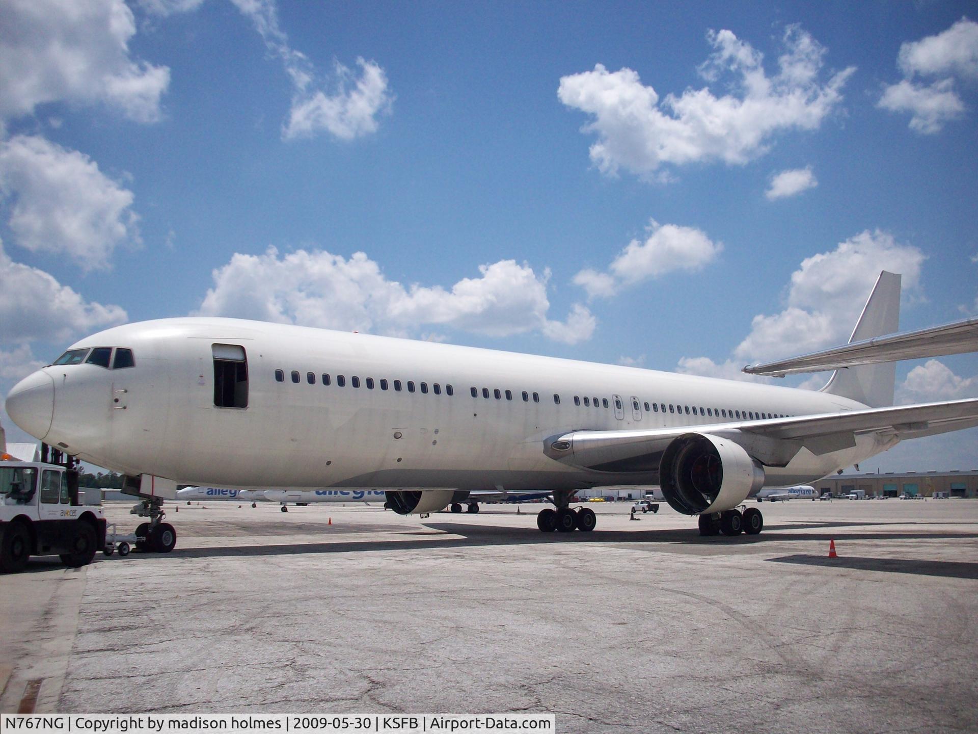 N767NG, 1986 Boeing 767-346 C/N 23216, 767ng about to be scrapped :(