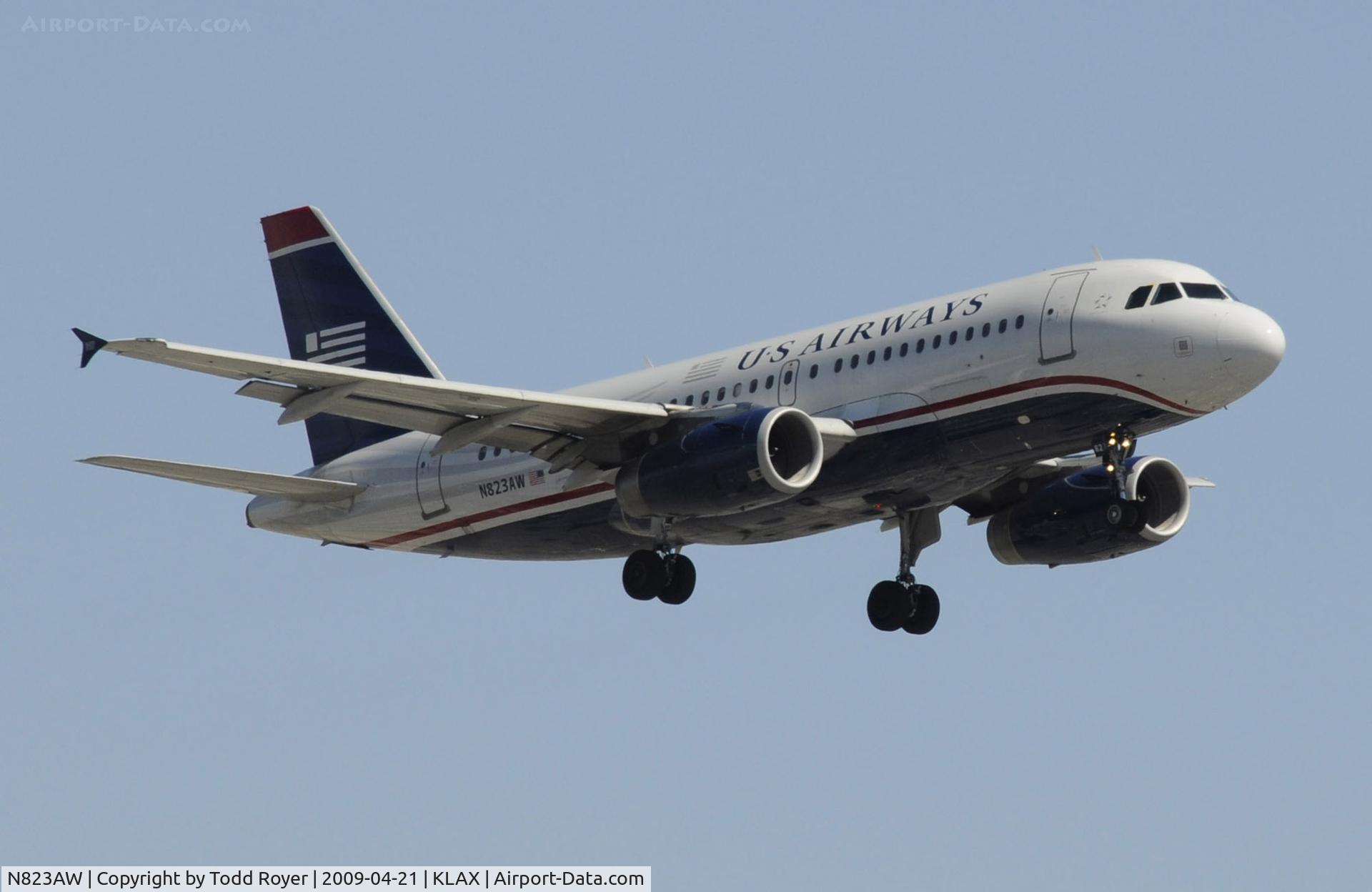 N823AW, 2001 Airbus A319-132 C/N 1463, Landing 24R at LAX