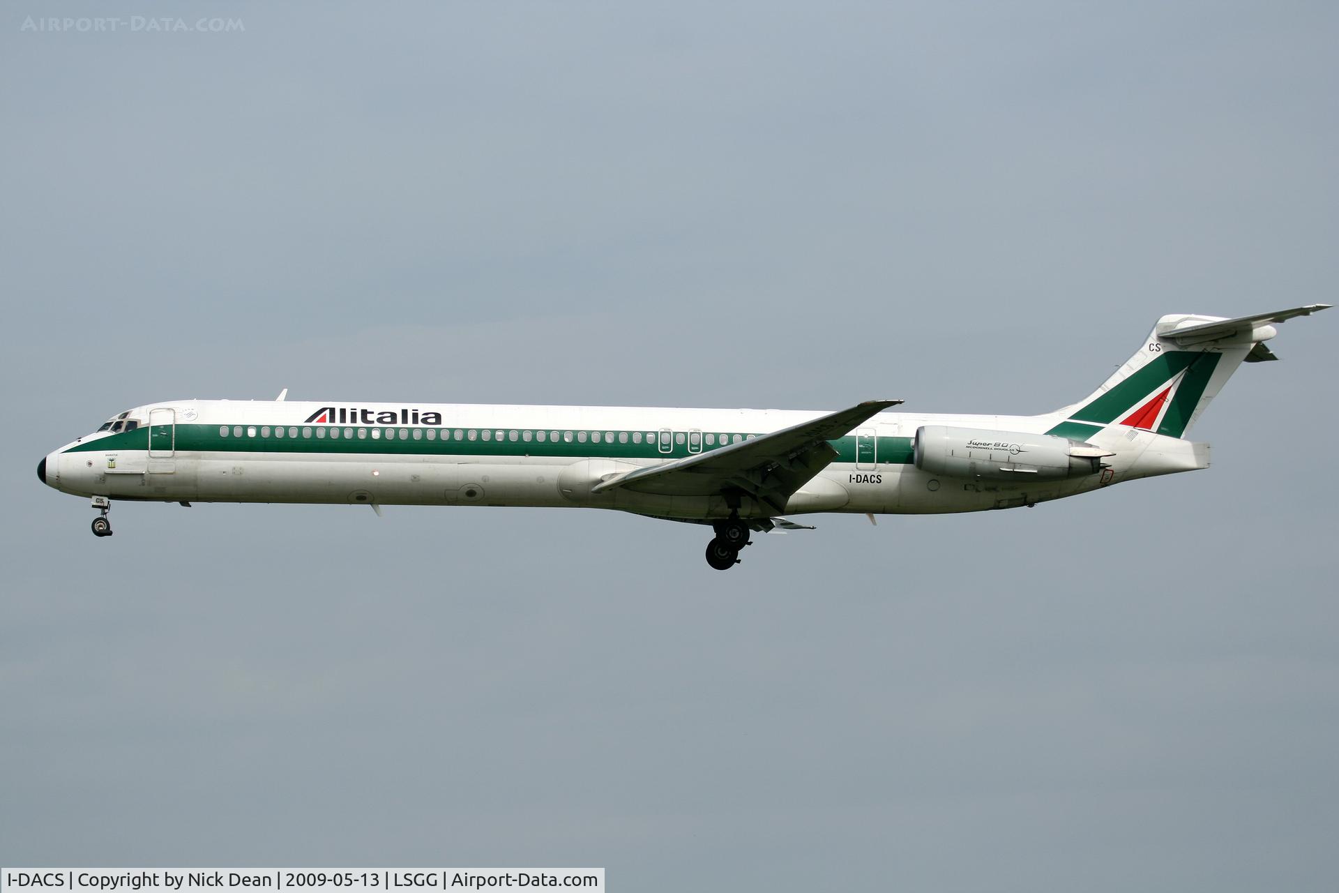 I-DACS, 1990 McDonnell Douglas MD-82 (DC-9-82) C/N 53053/1806, LSGG