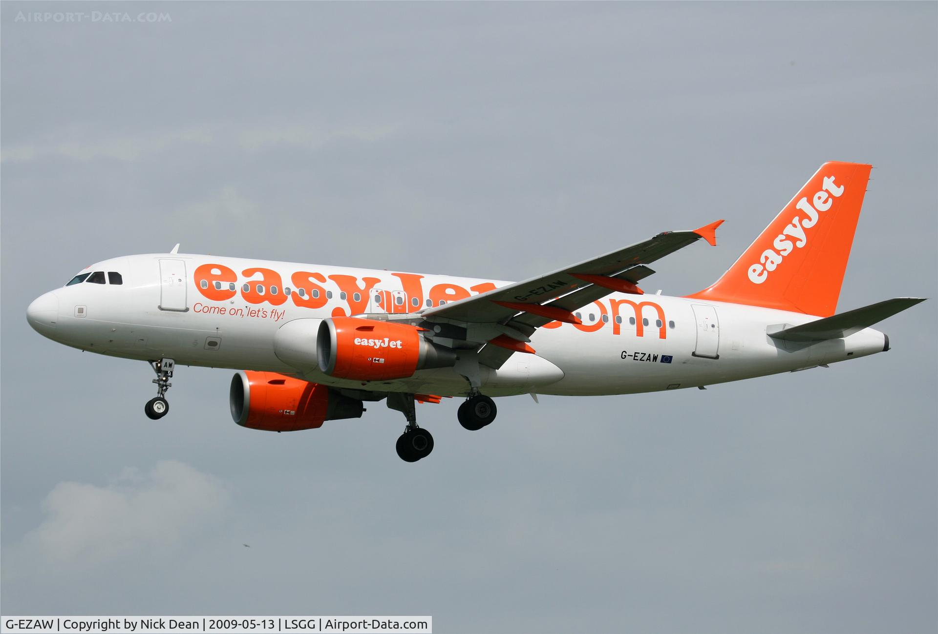 G-EZAW, 2006 Airbus A319-111 C/N 2812, LSGG