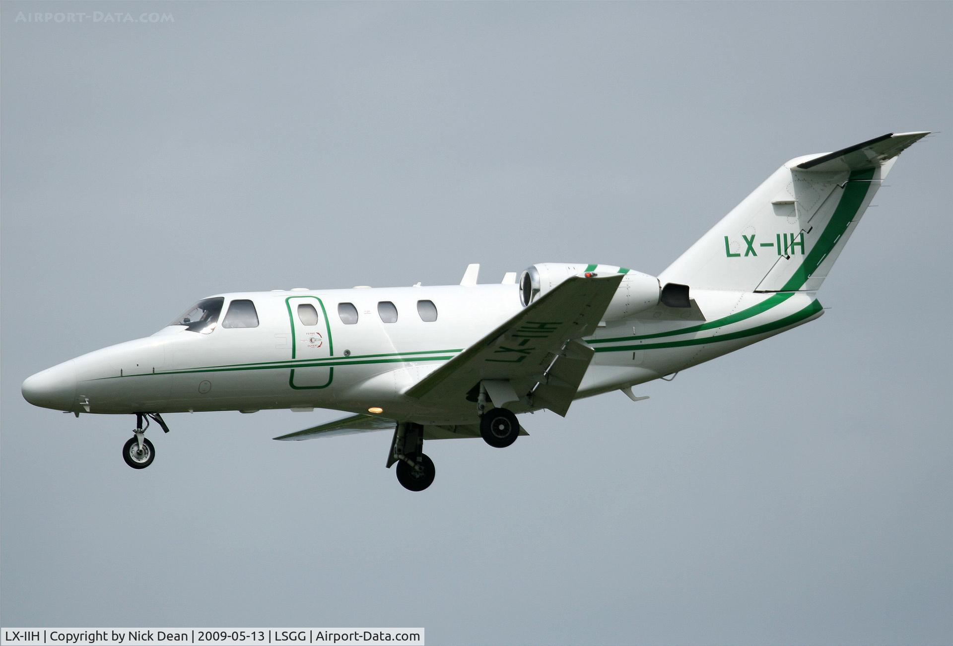 LX-IIH, 2000 Cessna 525 CitationJet CJ1 C/N 525-0391, LSGG