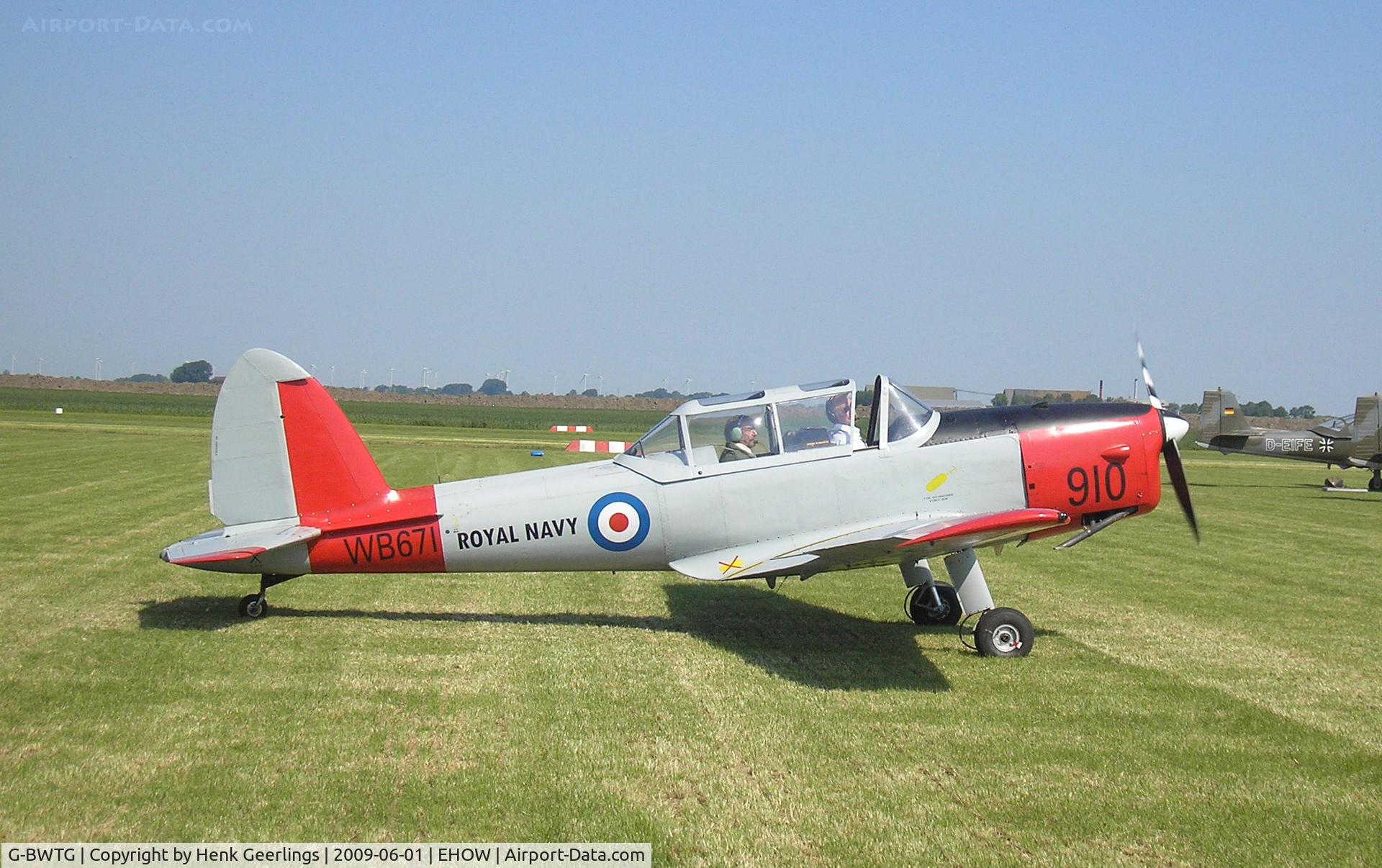 G-BWTG, 1950 De Havilland DHC-1 Chipmunk T.10 C/N C1/0119, Oostwold  Airport  Airshow june 2009