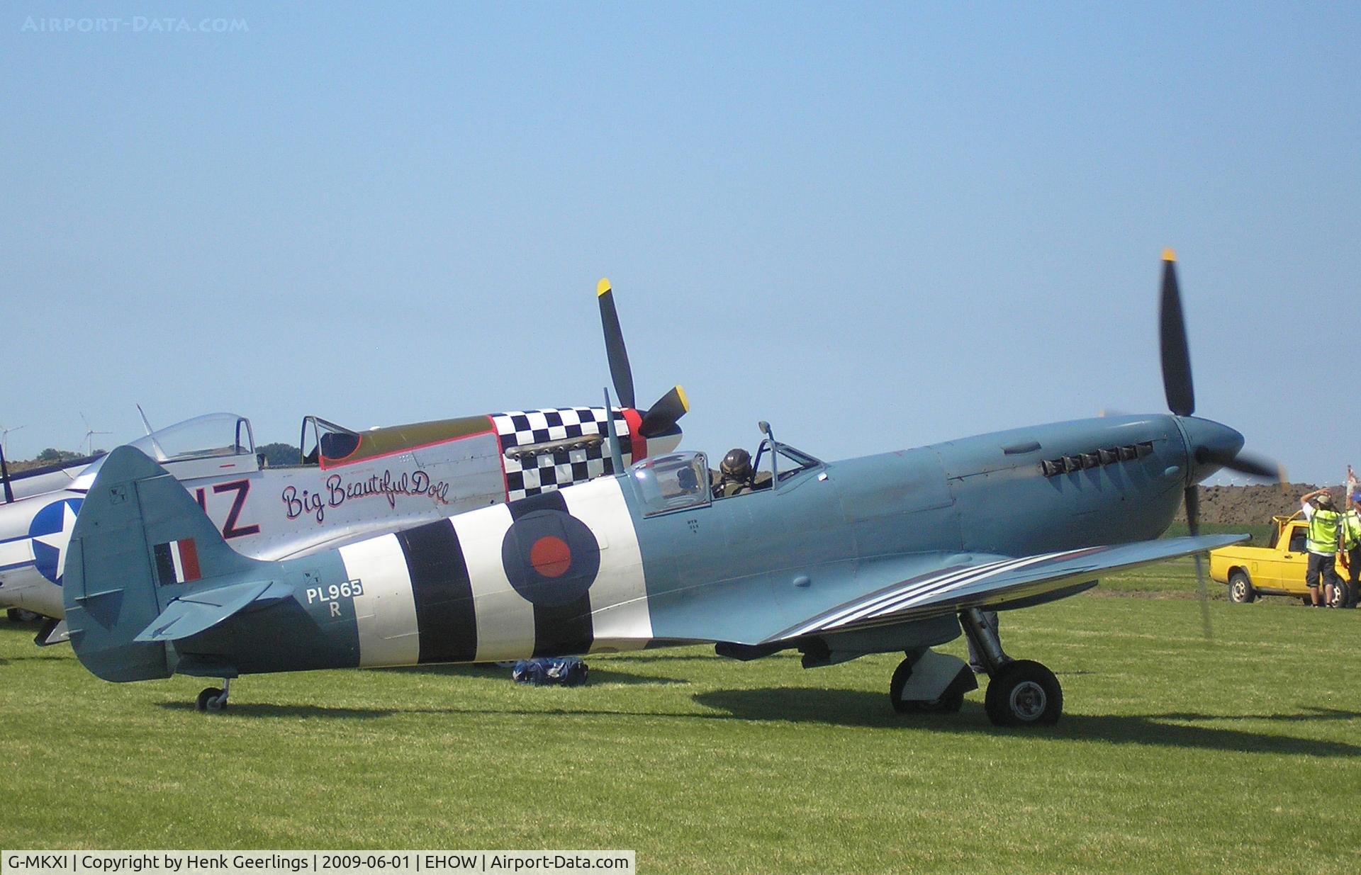 G-MKXI, 1944 Supermarine 365 Spitfire PR.XI C/N 6S/504719, Oostwold  Airport  Airshow june 2009