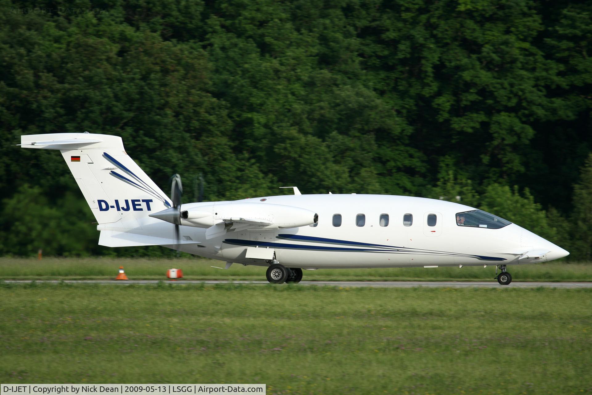 D-IJET, 2002 Piaggio P-180 Avanti C/N 1056, LSGG