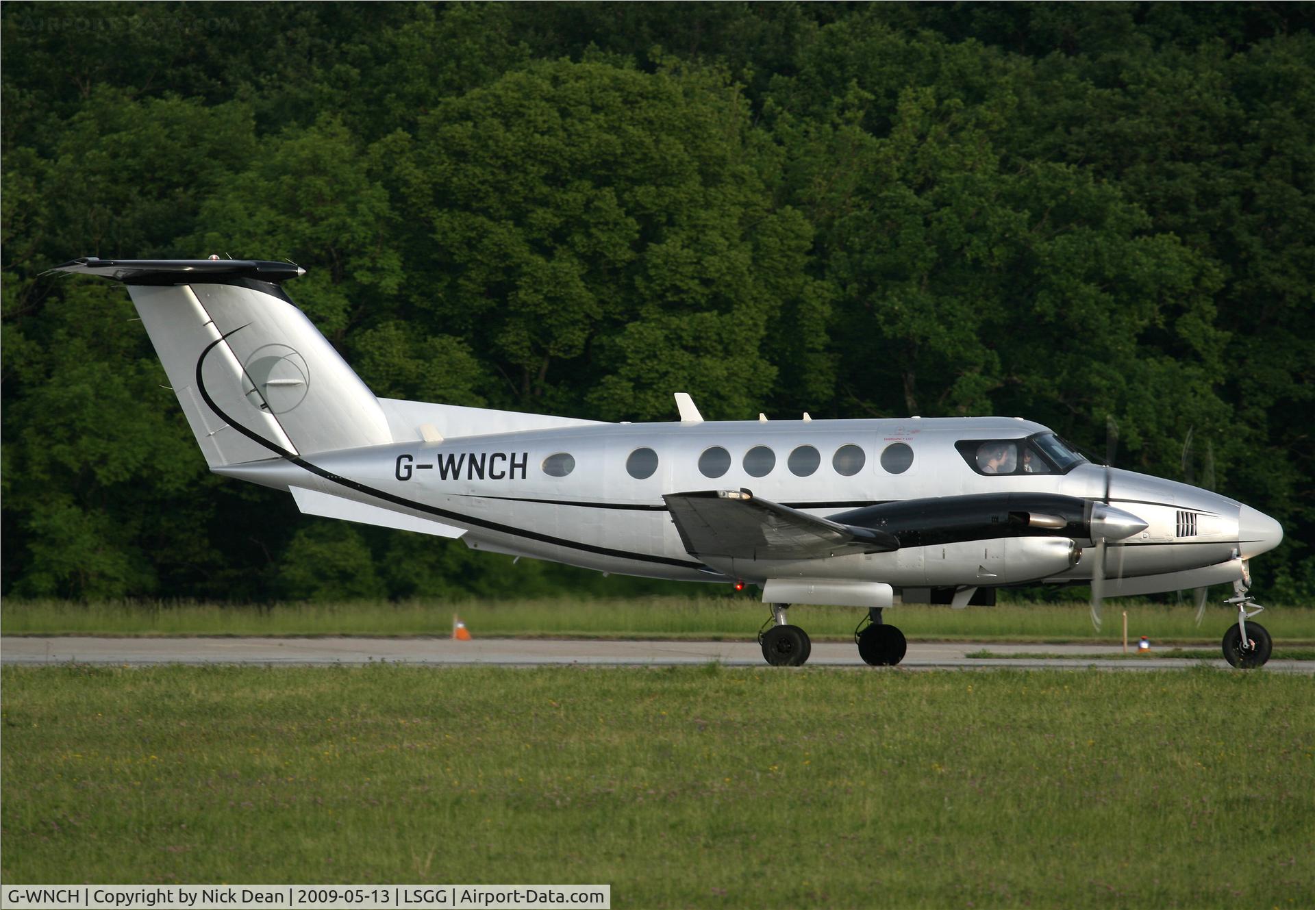 G-WNCH, 1986 Beech B200 Super King Air King Air C/N BB-1259, LSGG