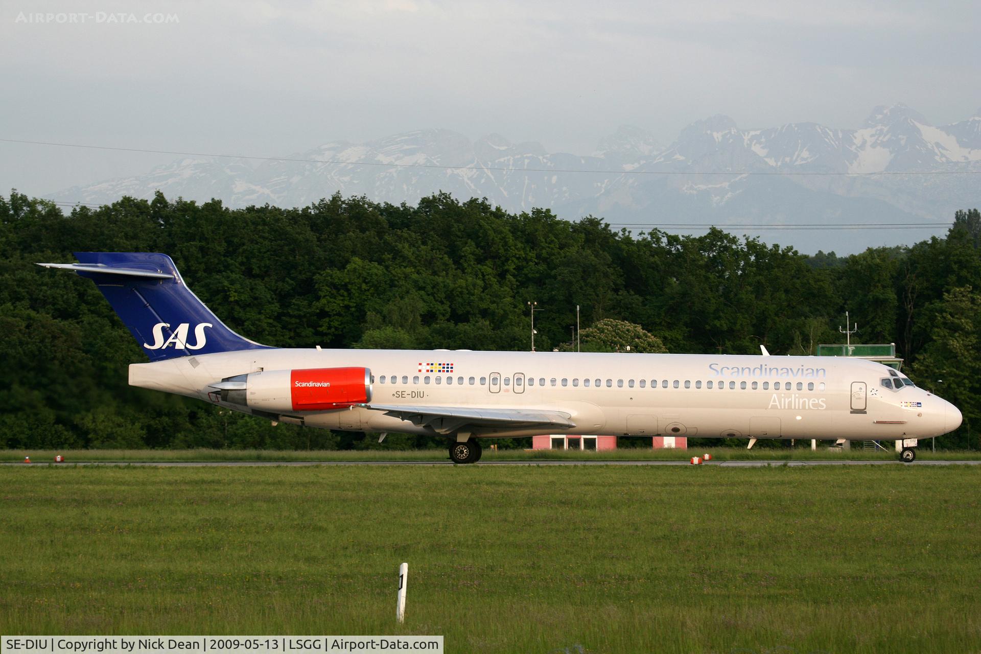 SE-DIU, 1991 McDonnell Douglas MD-87 (DC-9-87) C/N 53011, LSGG