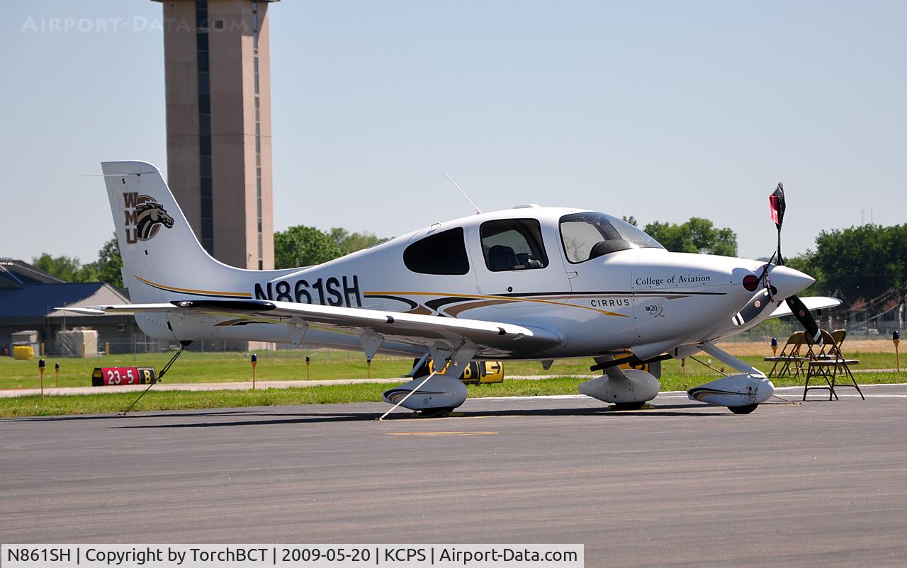 N861SH, 2005 Cirrus SR20 C/N 1658, Western Michigan University SR-20 at NIFA Safecon 2009 - KCPS.