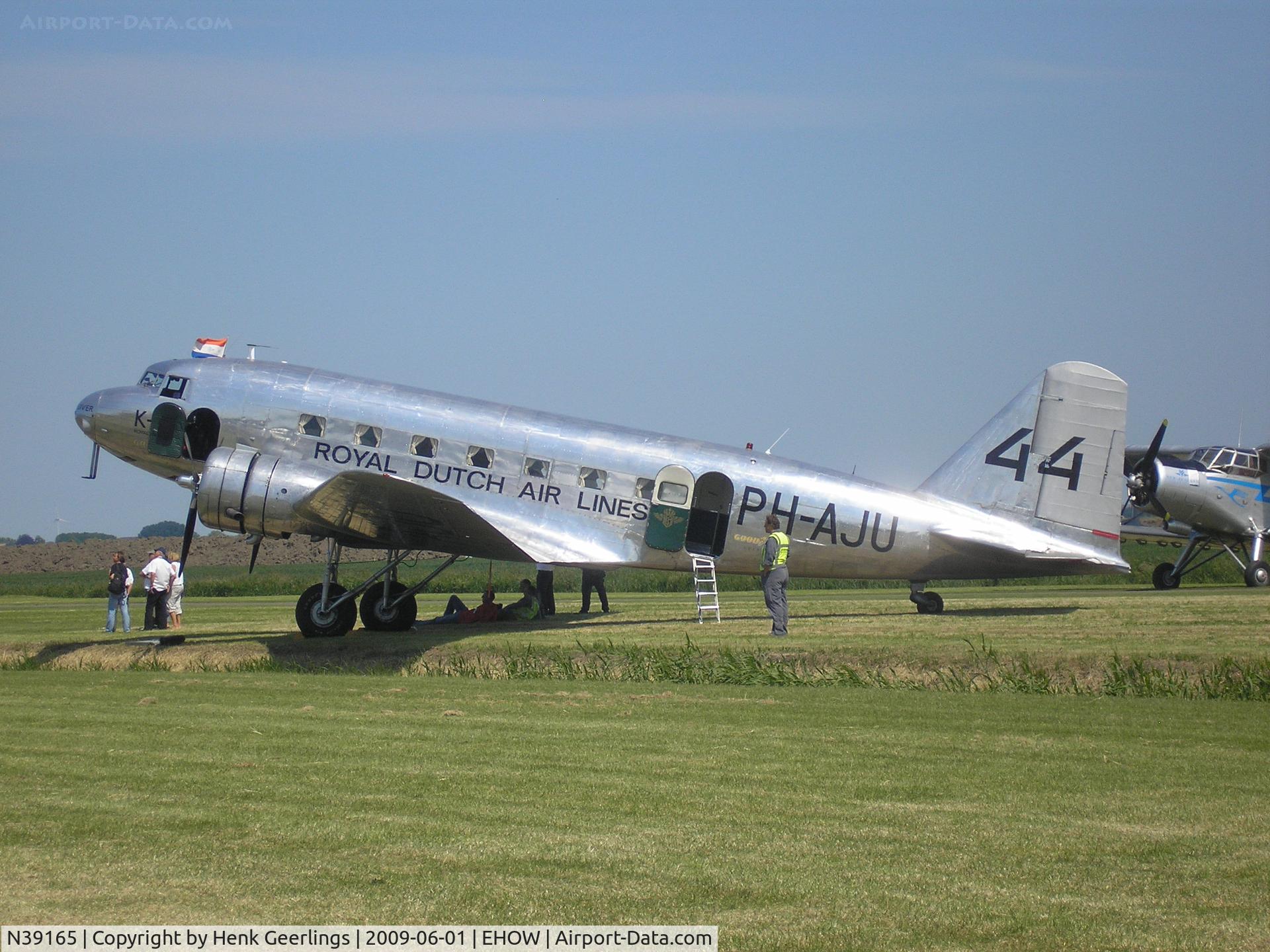 N39165, 1935 Douglas R2D-1 (DC-2) C/N 1404, Oostwold  Airport  Airshow june 2009