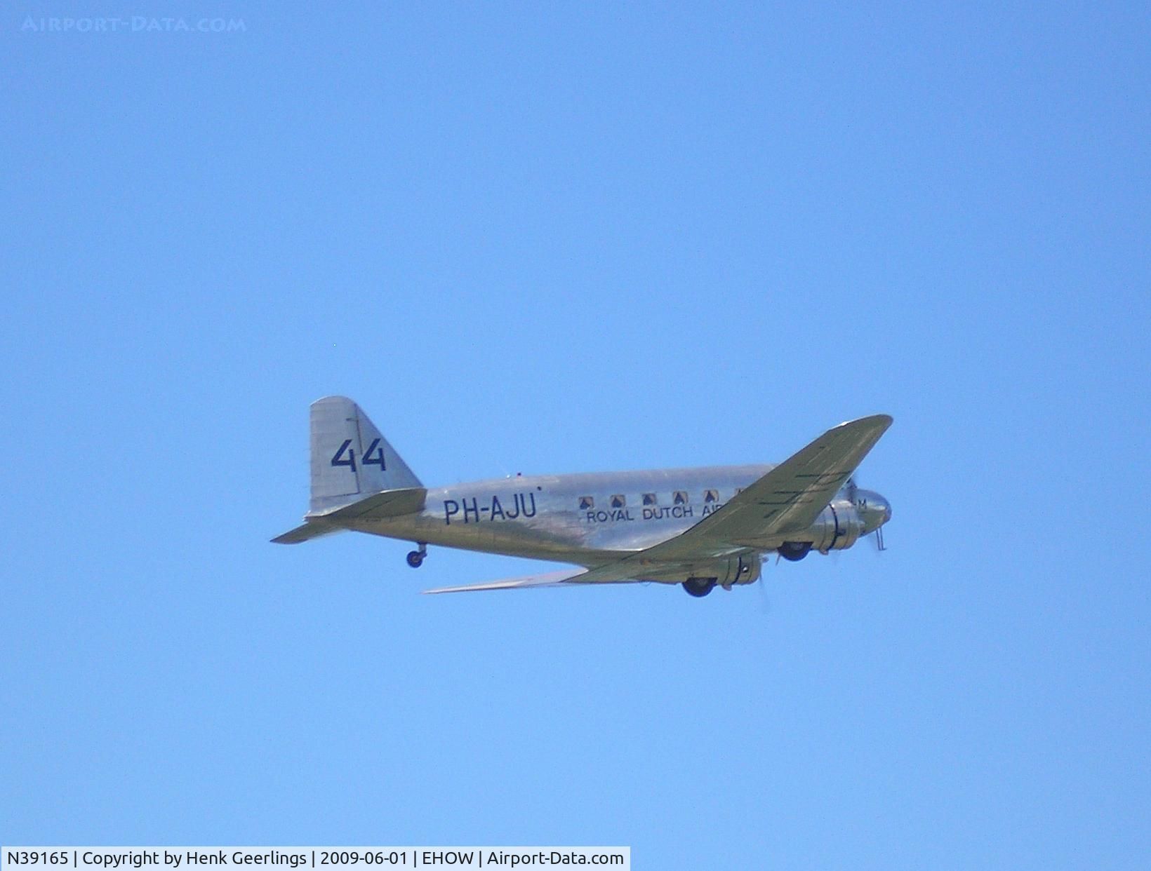N39165, 1935 Douglas R2D-1 (DC-2) C/N 1404, Oostwold  Airport  Airshow june 2009