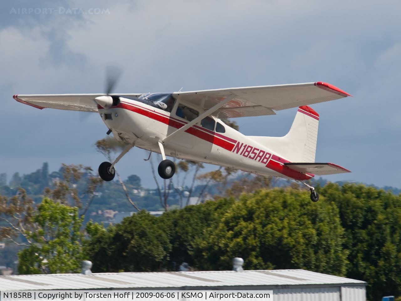N185RB, 1979 Cessna A185F Skywagon 185 C/N 18503746, N185RB departing from RWY 21