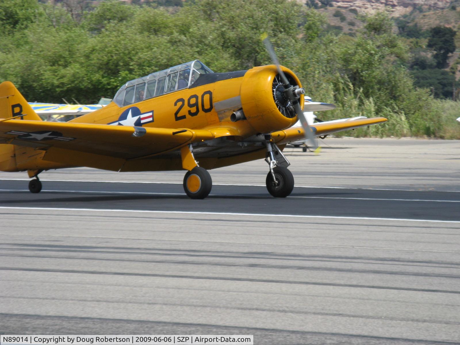 N89014, 1943 North American SNJ-5 Texan Texan C/N 84865, 1943 North American SNJ-5, P&W R-1340 600 Hp radial, taxi off Rwy 22