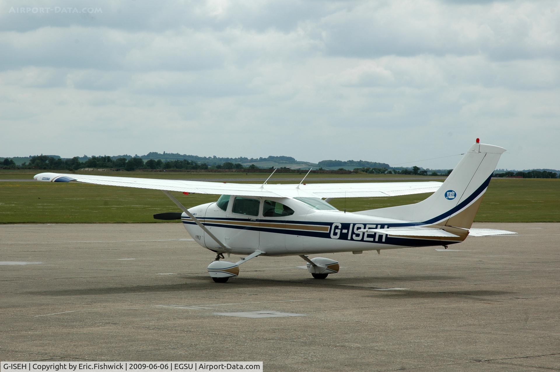 G-ISEH, 1981 Cessna 182R Skylane C/N 182-67843, 1. G-ISEH at Duxford Aerobatics 90th Challenge Cup