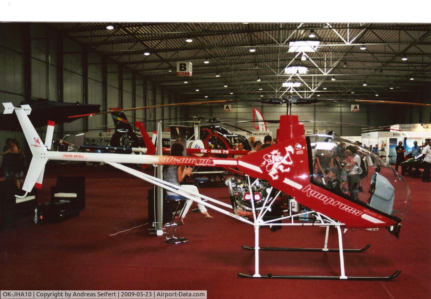 OK-JHA10, 2004 Heli-Sport CH-7 Kompress C/N 112/2004, Aero Expo Prag-Letnany 23.5.2009