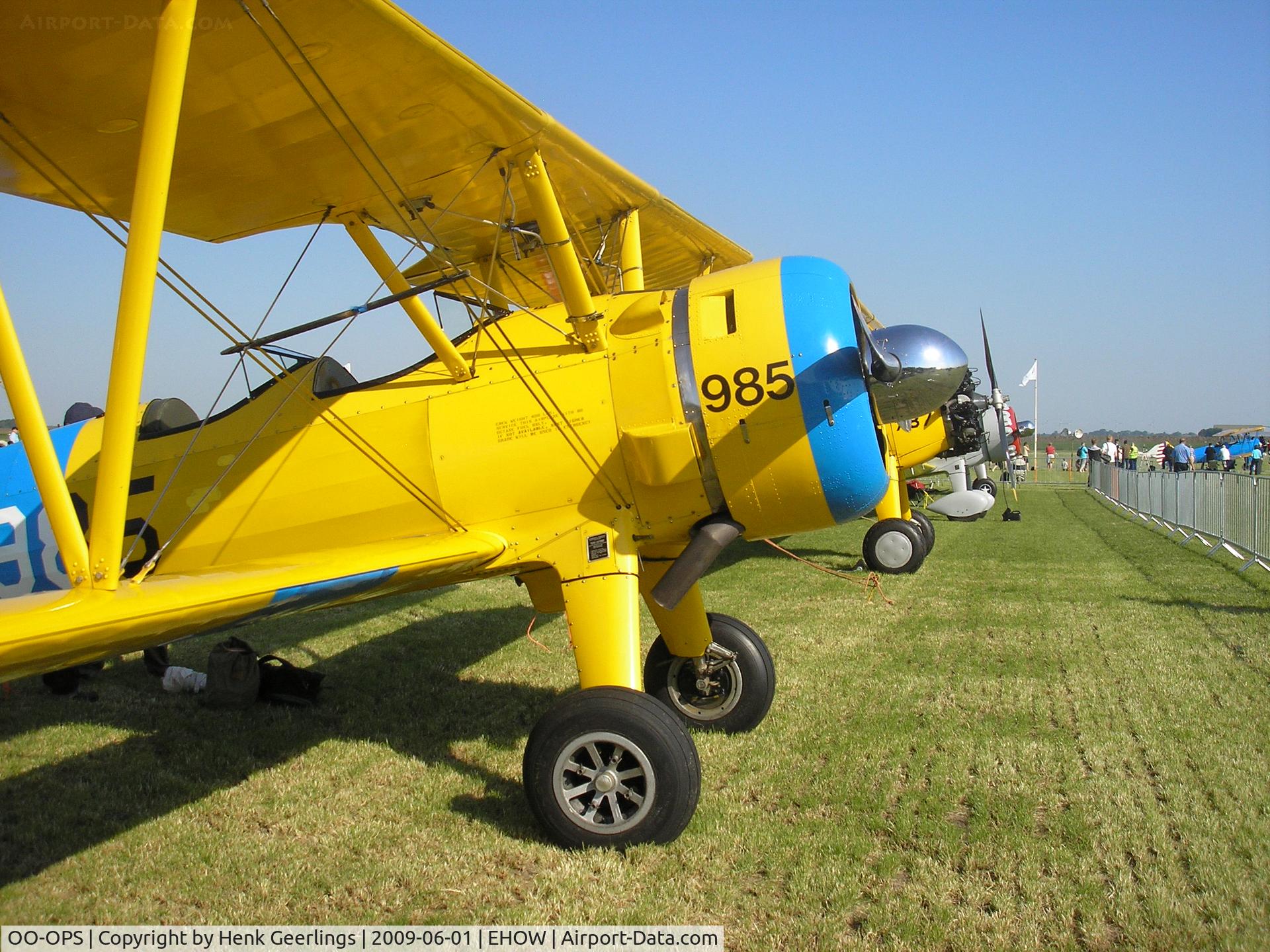 OO-OPS, 1943 Boeing E75 C/N 75-5093, Oostwold  Airport  Airshow june 2009