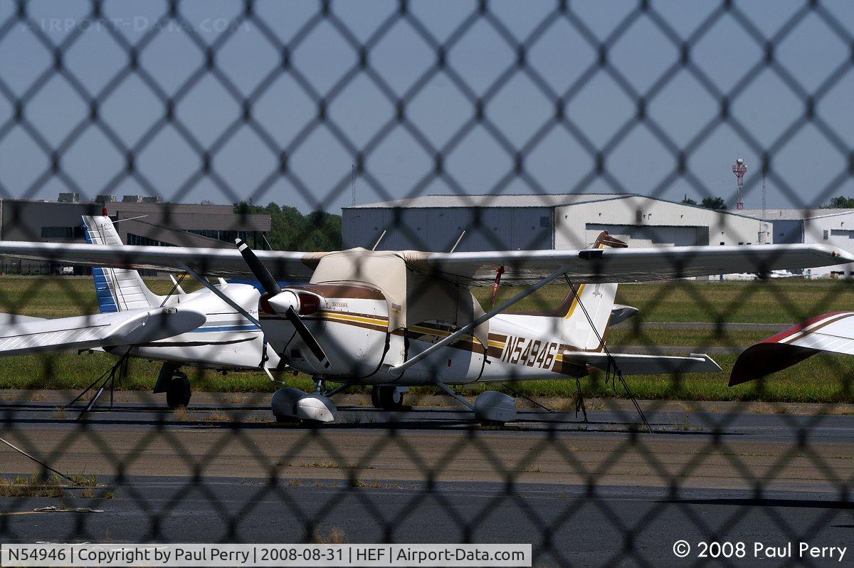 N54946, 1981 Cessna 172P C/N 17275084, Packed in and pretty
