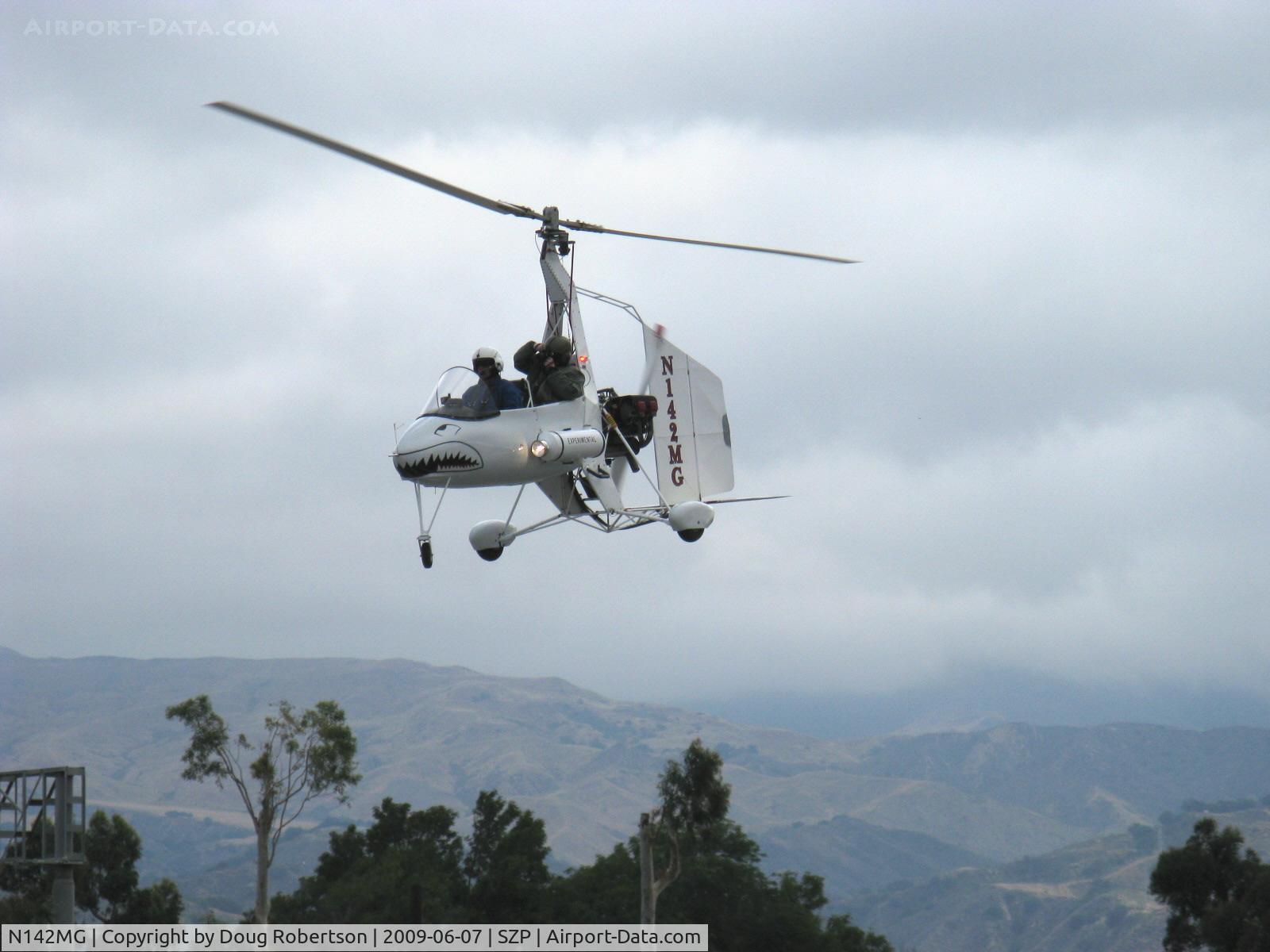 N142MG, 1999 Givans Mark E Predator C/N 1, 1999 Givens PREDATOR Powered Autogyro, Lycoming O-290-G 135 Hp pusher engine, Experimental class, on final Rwy 22