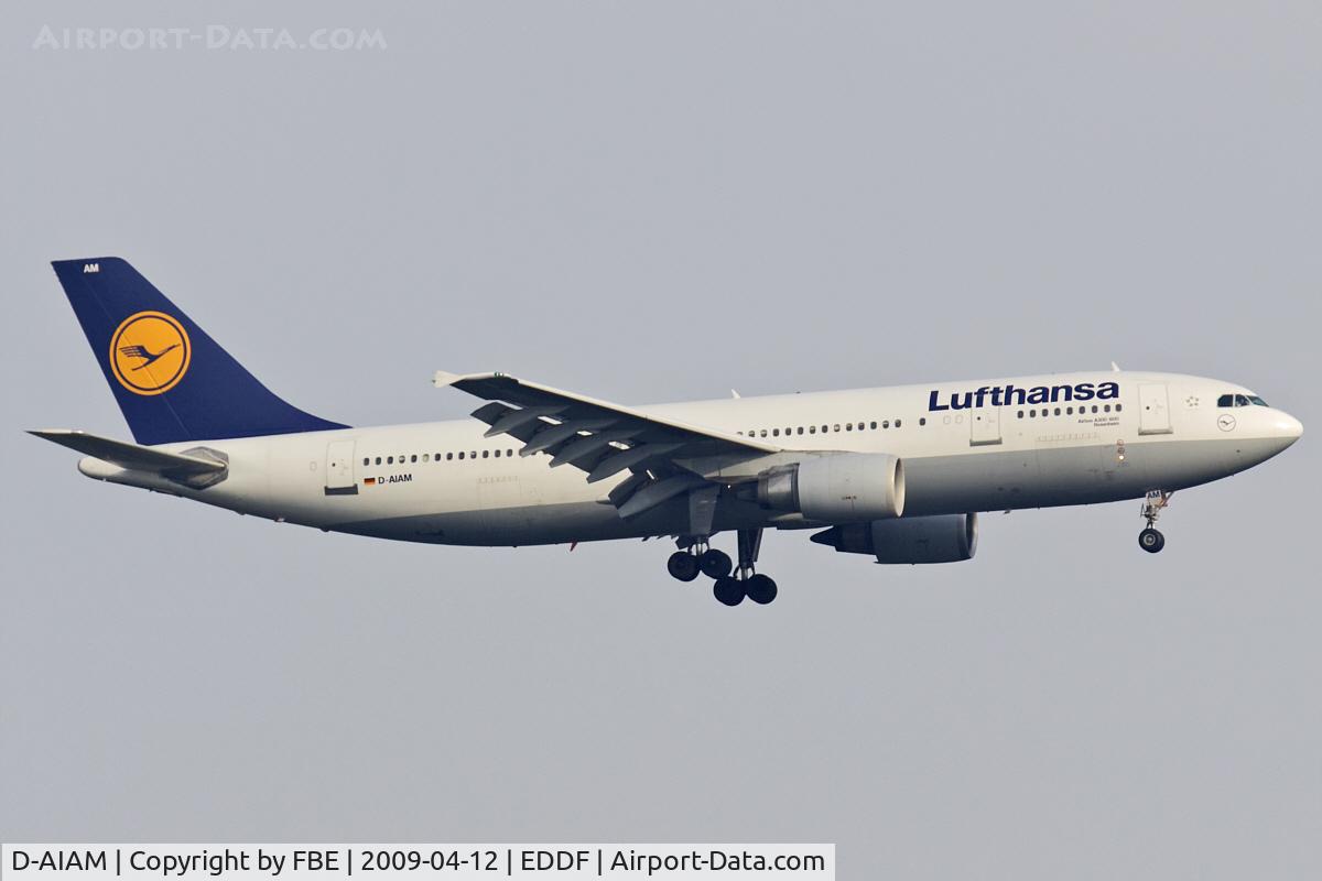 D-AIAM, 1987 Airbus A300B4-603 C/N 408, short final at EDDF