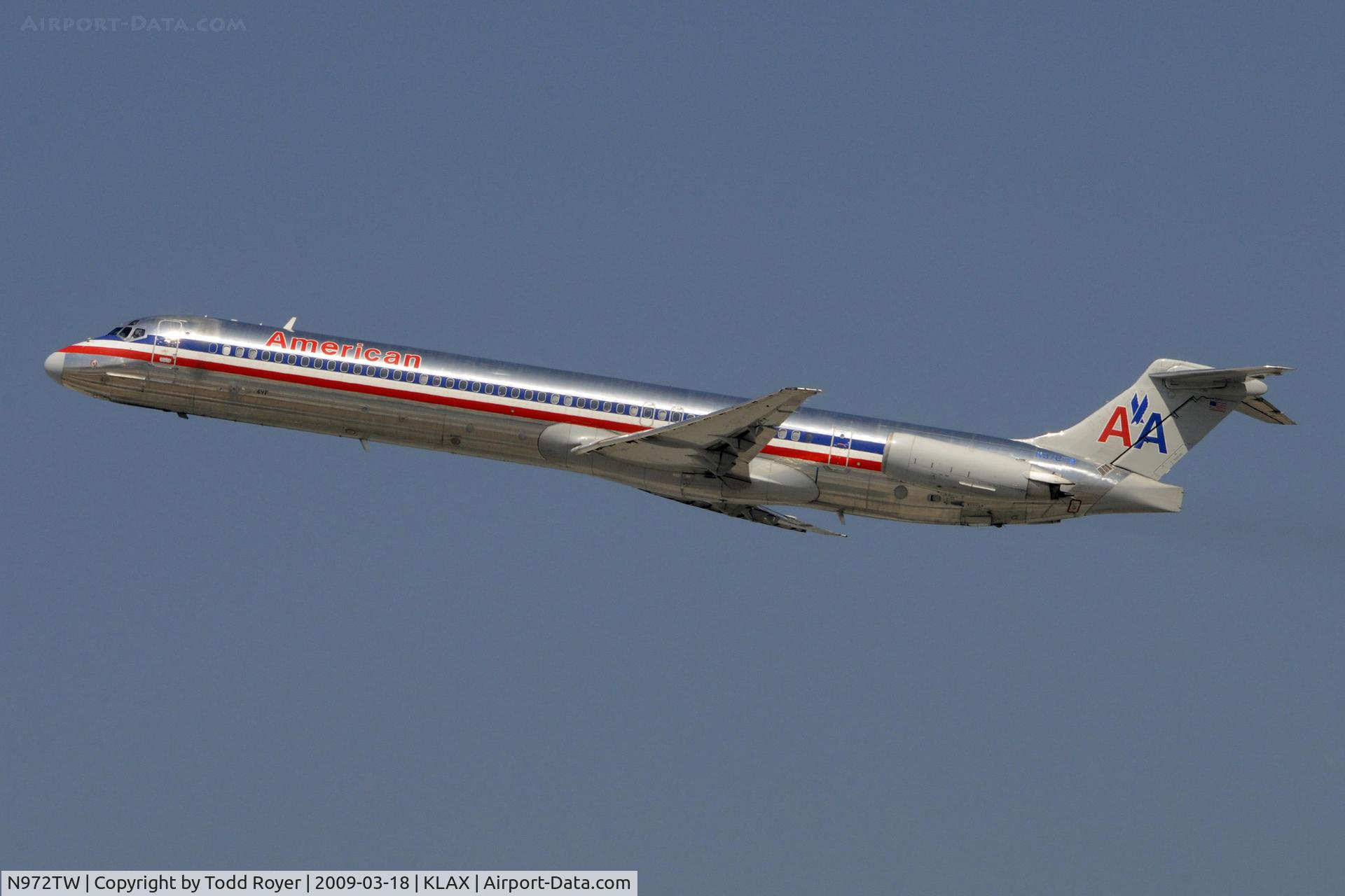 N972TW, 1999 McDonnell Douglas MD-83 (DC-9-83) C/N 53622, Departing LAX on 25R