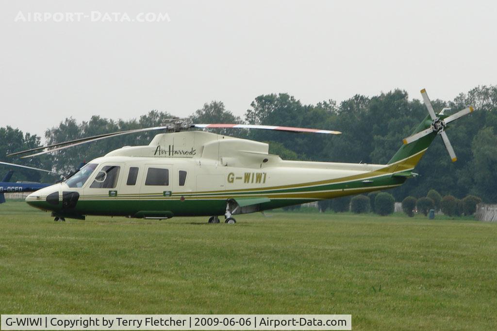 G-WIWI, 2007 Sikorsky S-76C C/N 760684, Harrods S-76C - One of the helicopters at Epsom on 2009 Derby Day