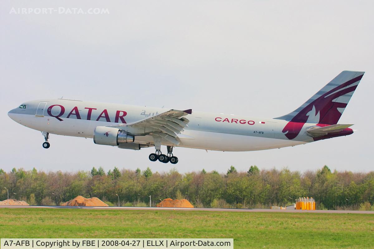 A7-AFB, 1991 Airbus A300B4-622R C/N 614, about to touch down at ELLX