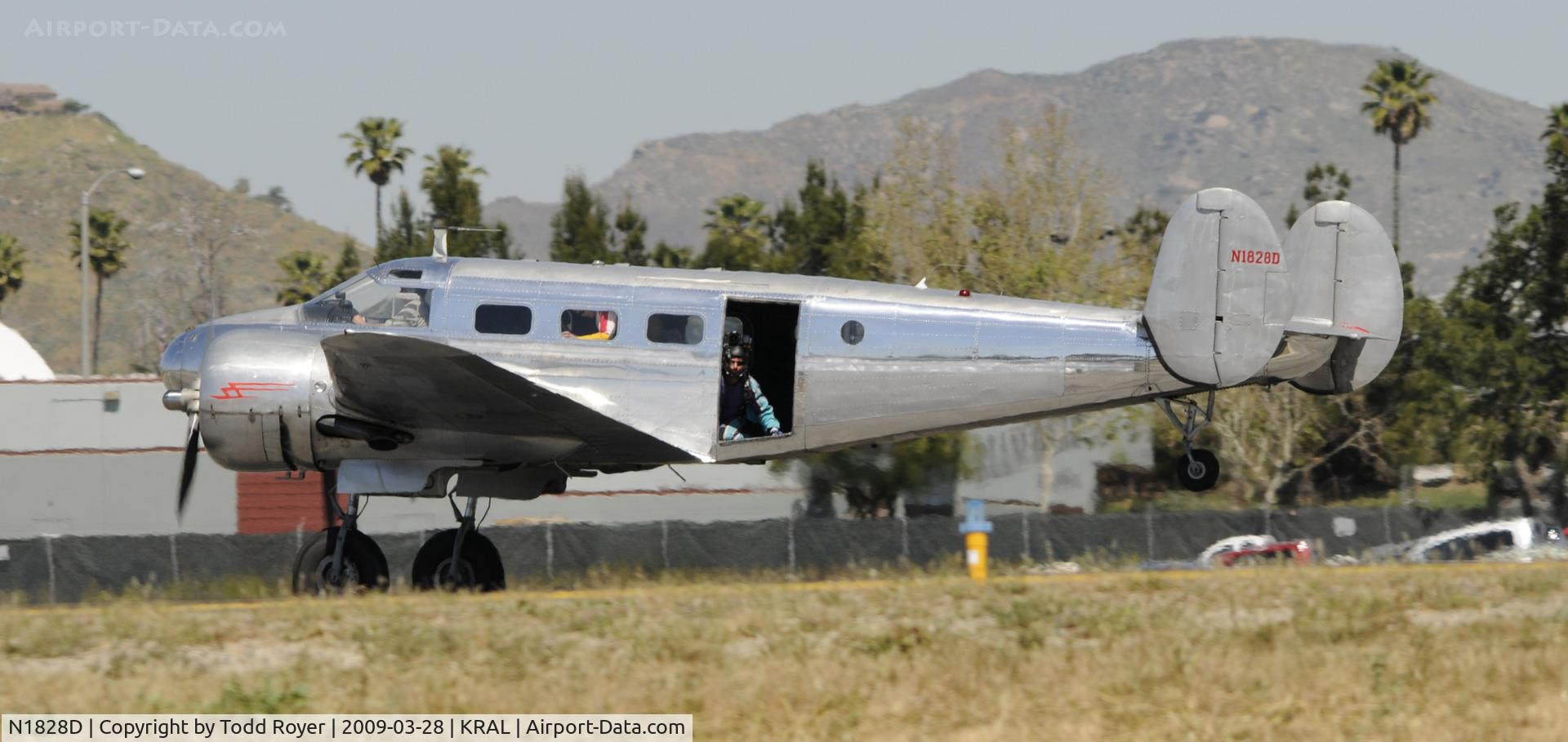 N1828D, 1952 Beech D18S C/N A-837, Departing RAL on 27