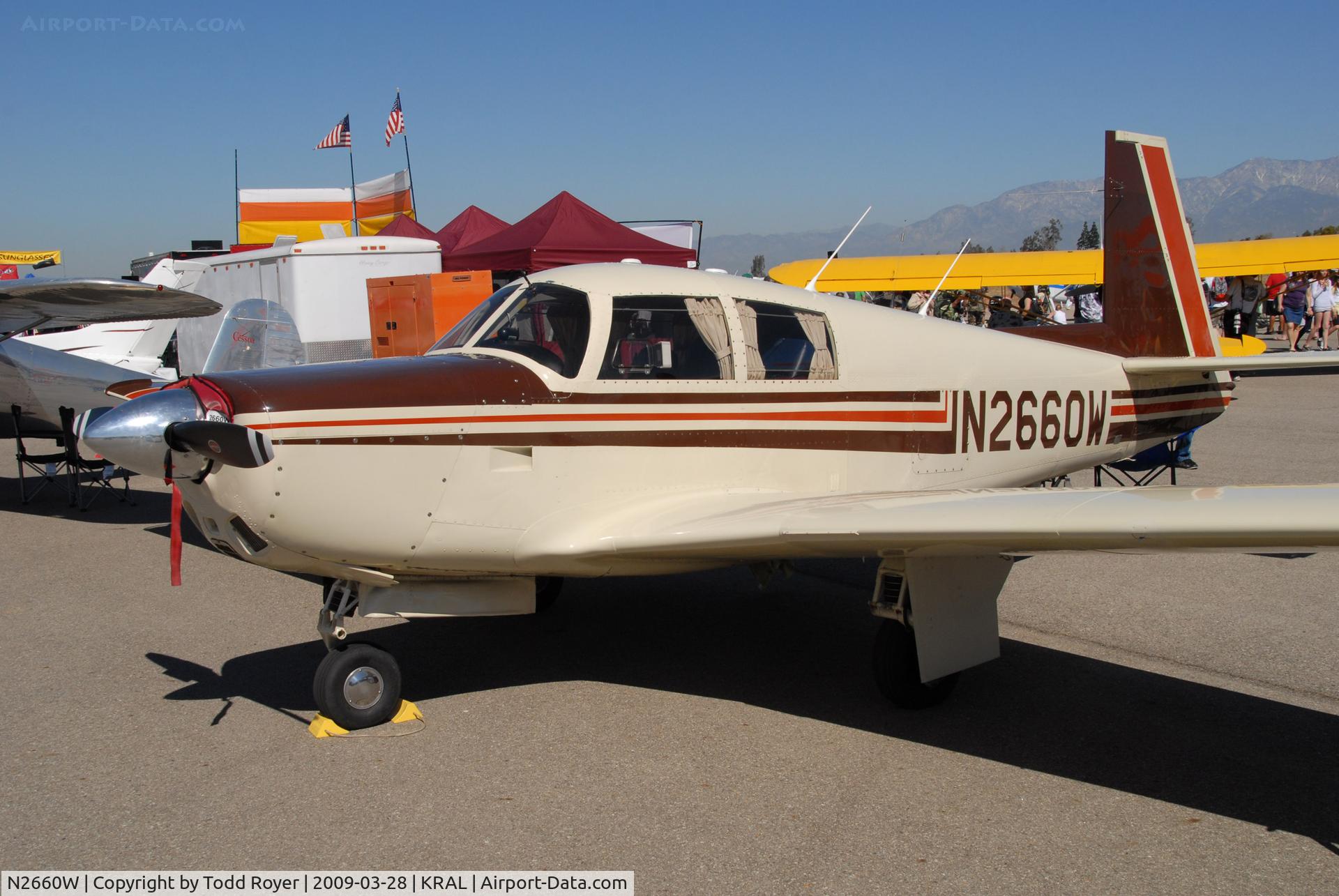 N2660W, 1966 Mooney M20E C/N 989, Riverside Airshow 2009