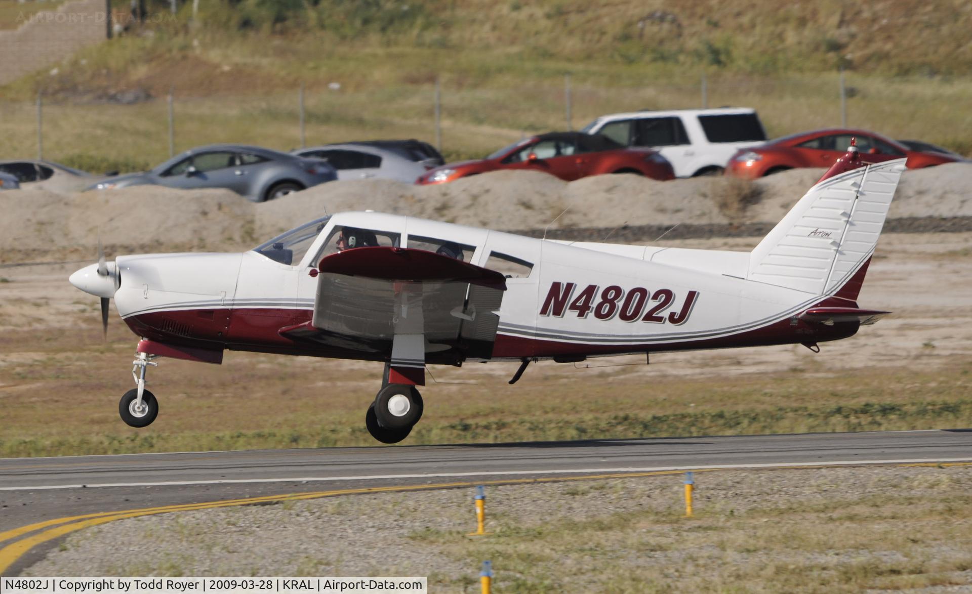N4802J, 1968 Piper PA-28R-180 Cherokee Arrow C/N 28R-30603, Departing RAL on 27