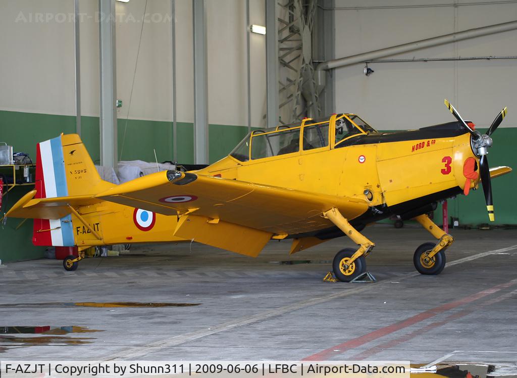 F-AZJT, 1960 Nord 3202 Master C/N 71, Static display during LFBC Airshow 2009